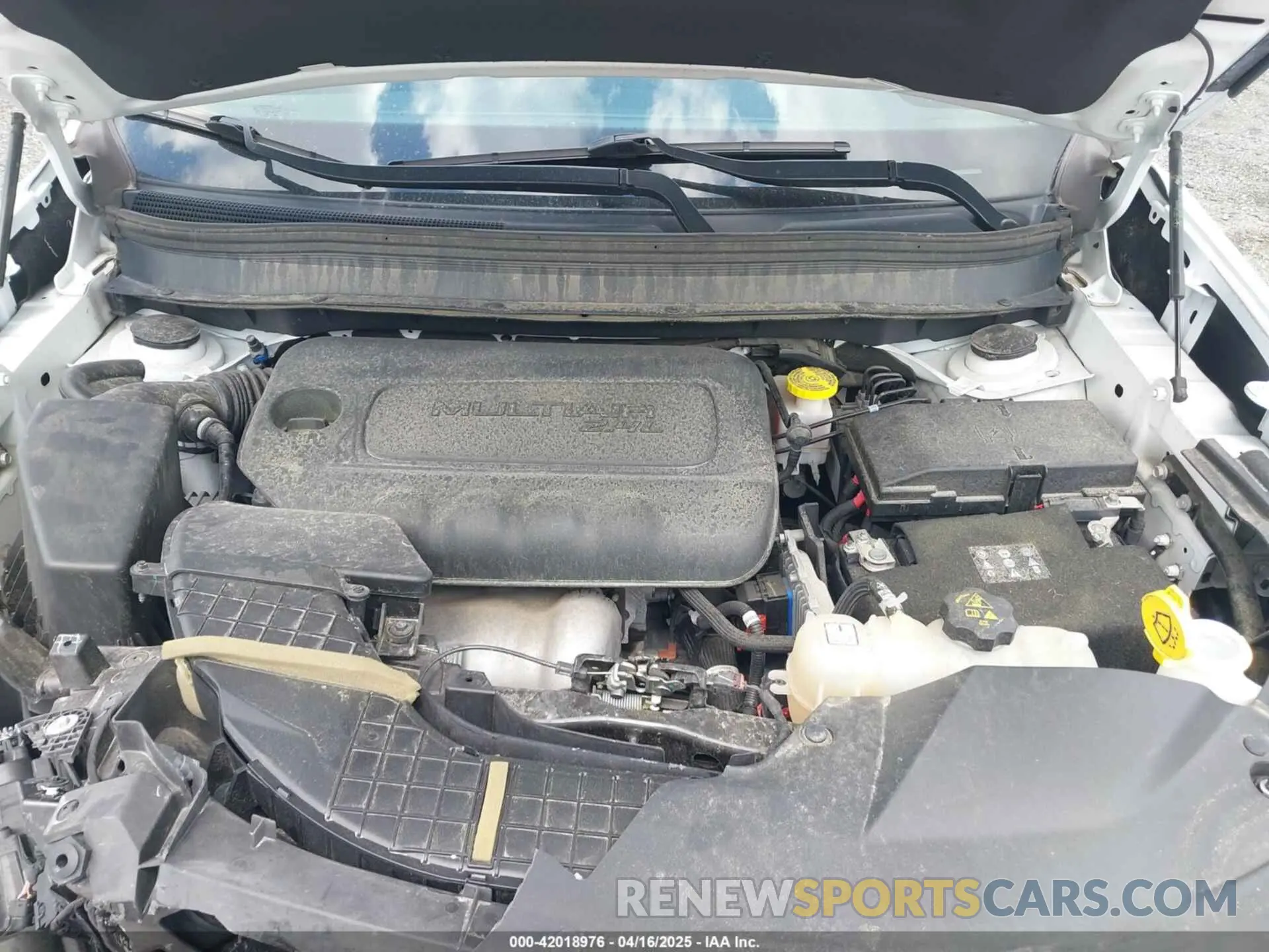 10 Photograph of a damaged car 1C4PJLCB4KD366405 JEEP CHEROKEE 2019