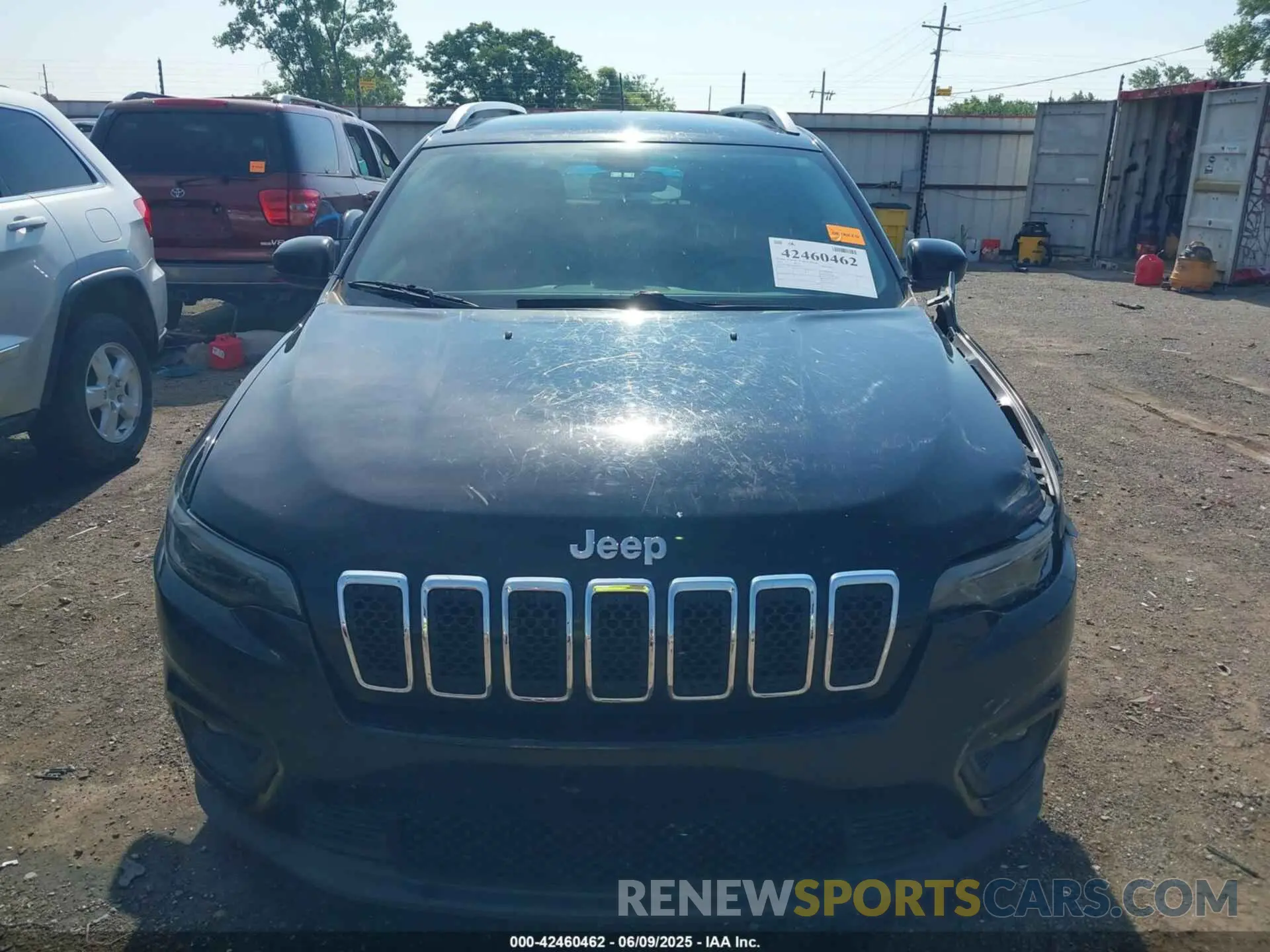 12 Photograph of a damaged car 1C4PJLCB4KD487371 JEEP CHEROKEE 2019