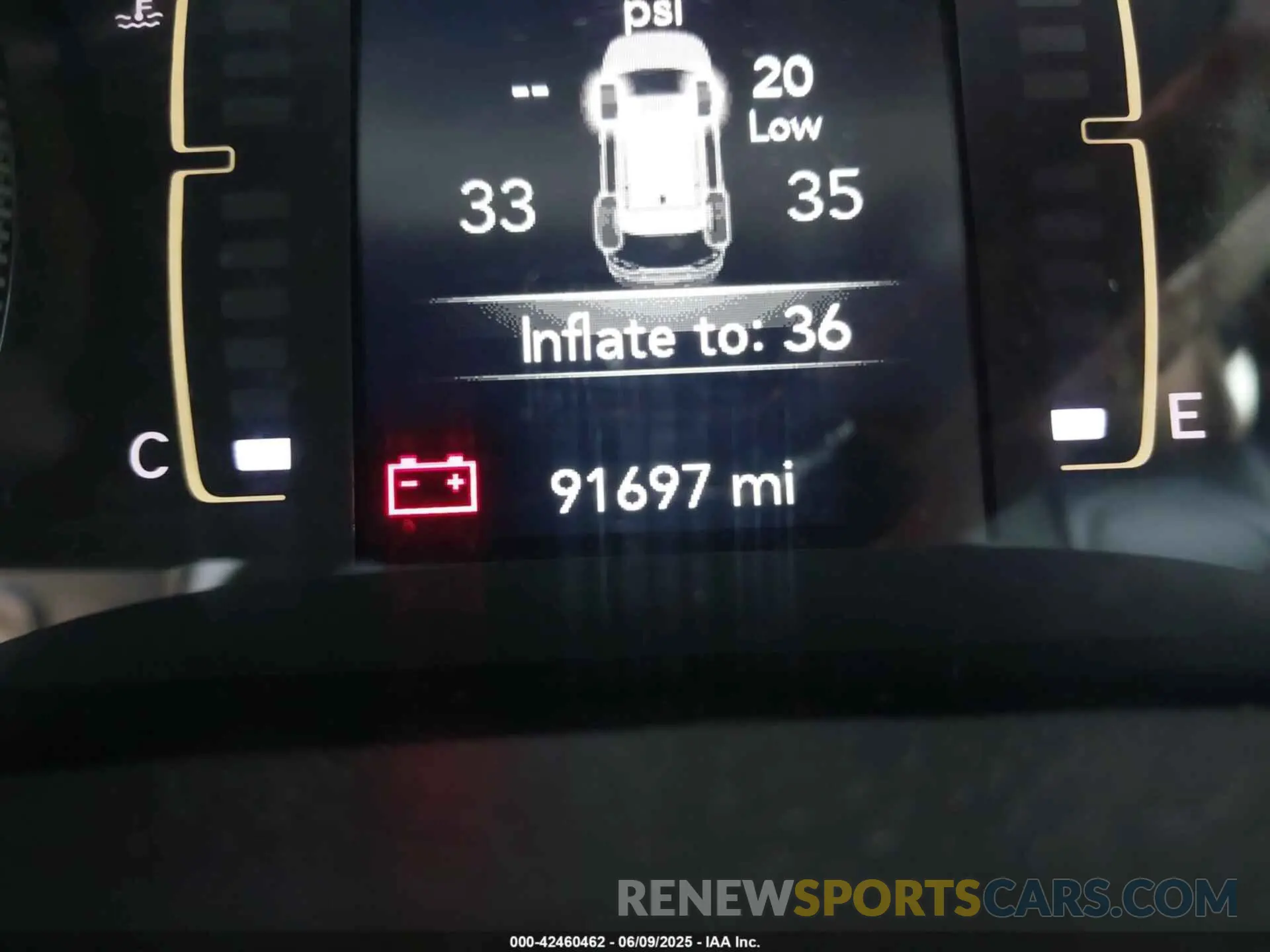 15 Photograph of a damaged car 1C4PJLCB4KD487371 JEEP CHEROKEE 2019