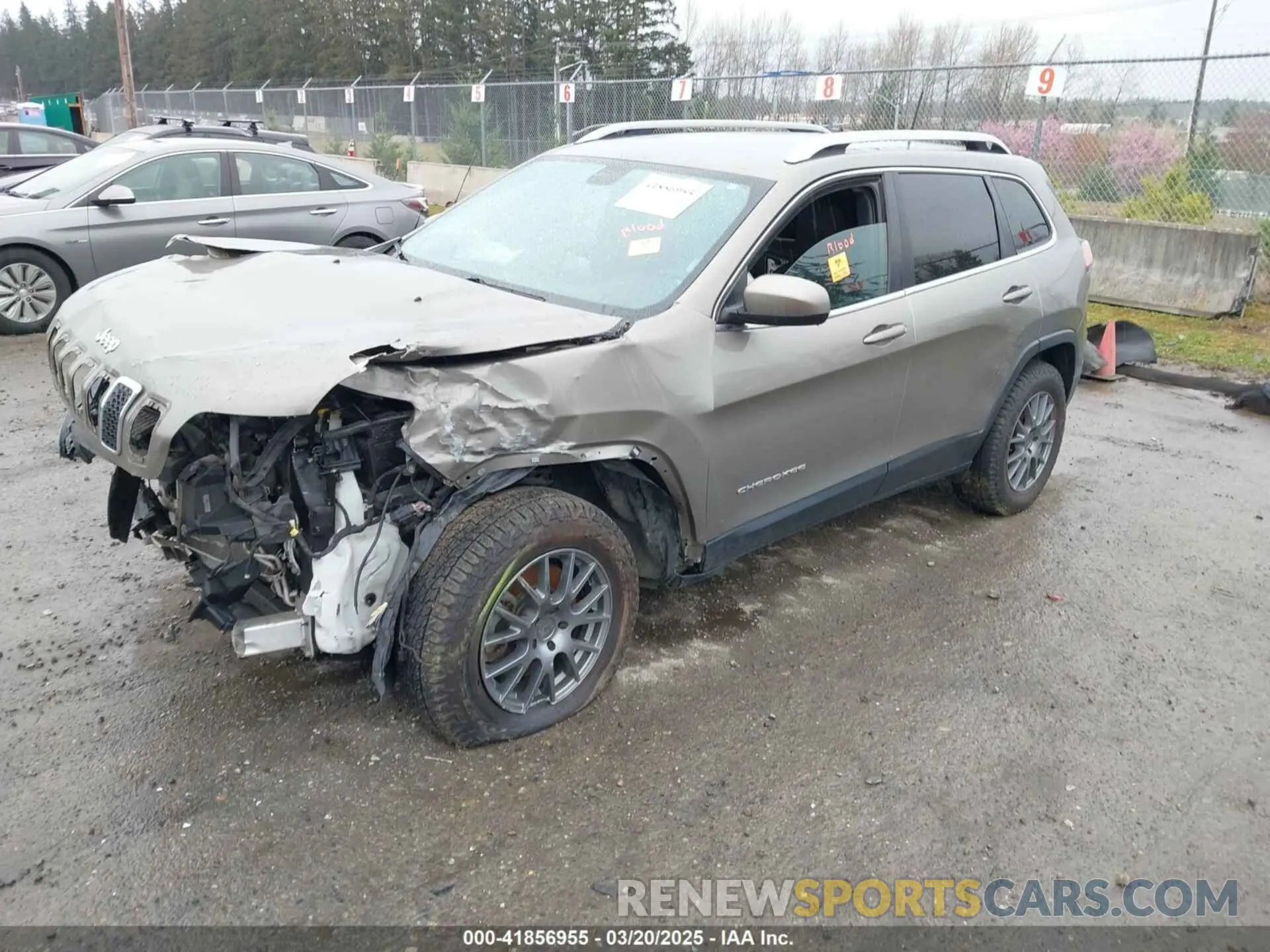 2 Photograph of a damaged car 1C4PJLCB5KD205495 JEEP CHEROKEE 2019
