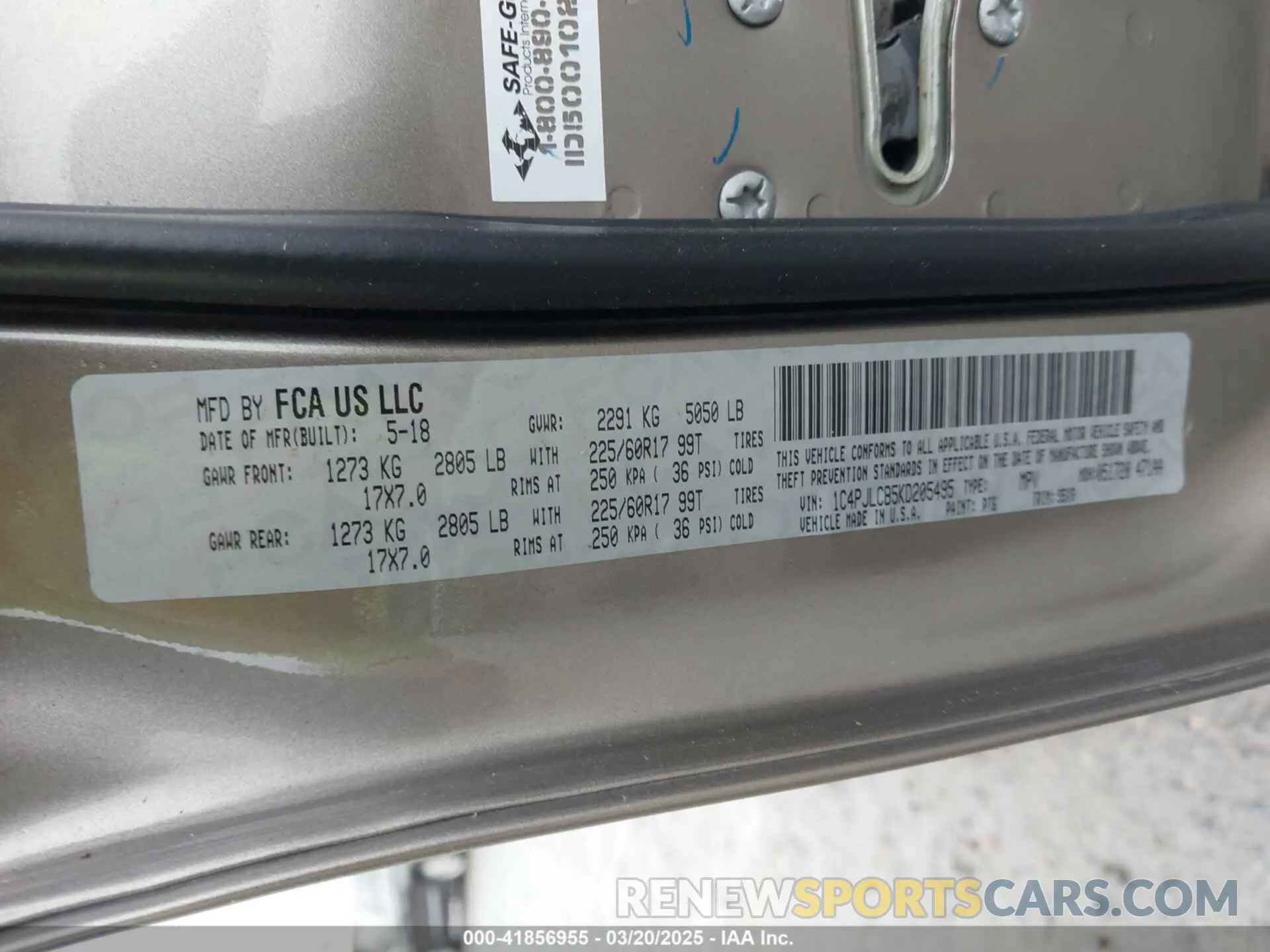 9 Photograph of a damaged car 1C4PJLCB5KD205495 JEEP CHEROKEE 2019