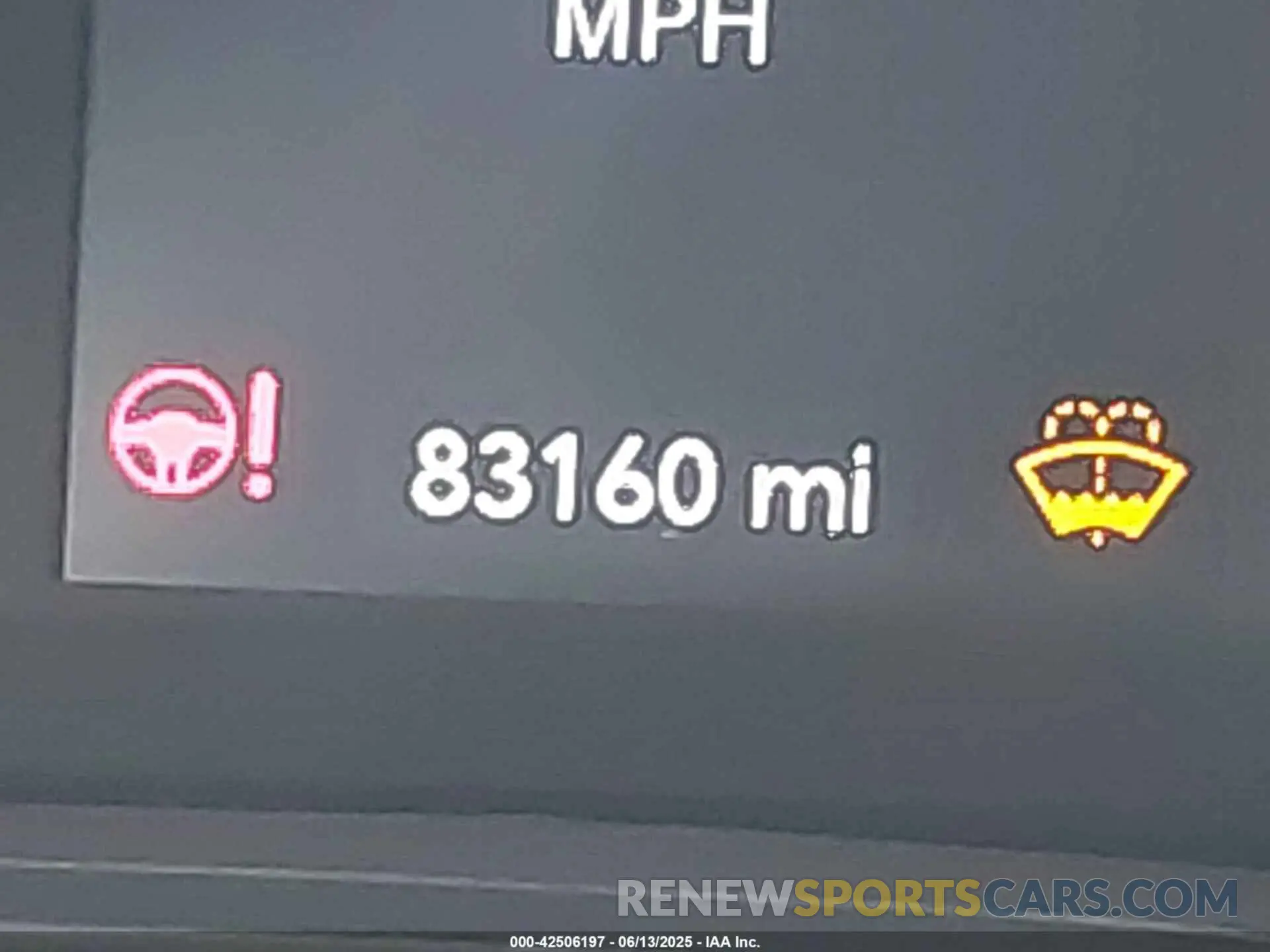 15 Photograph of a damaged car 1C4PJLCB5KD358412 JEEP CHEROKEE 2019