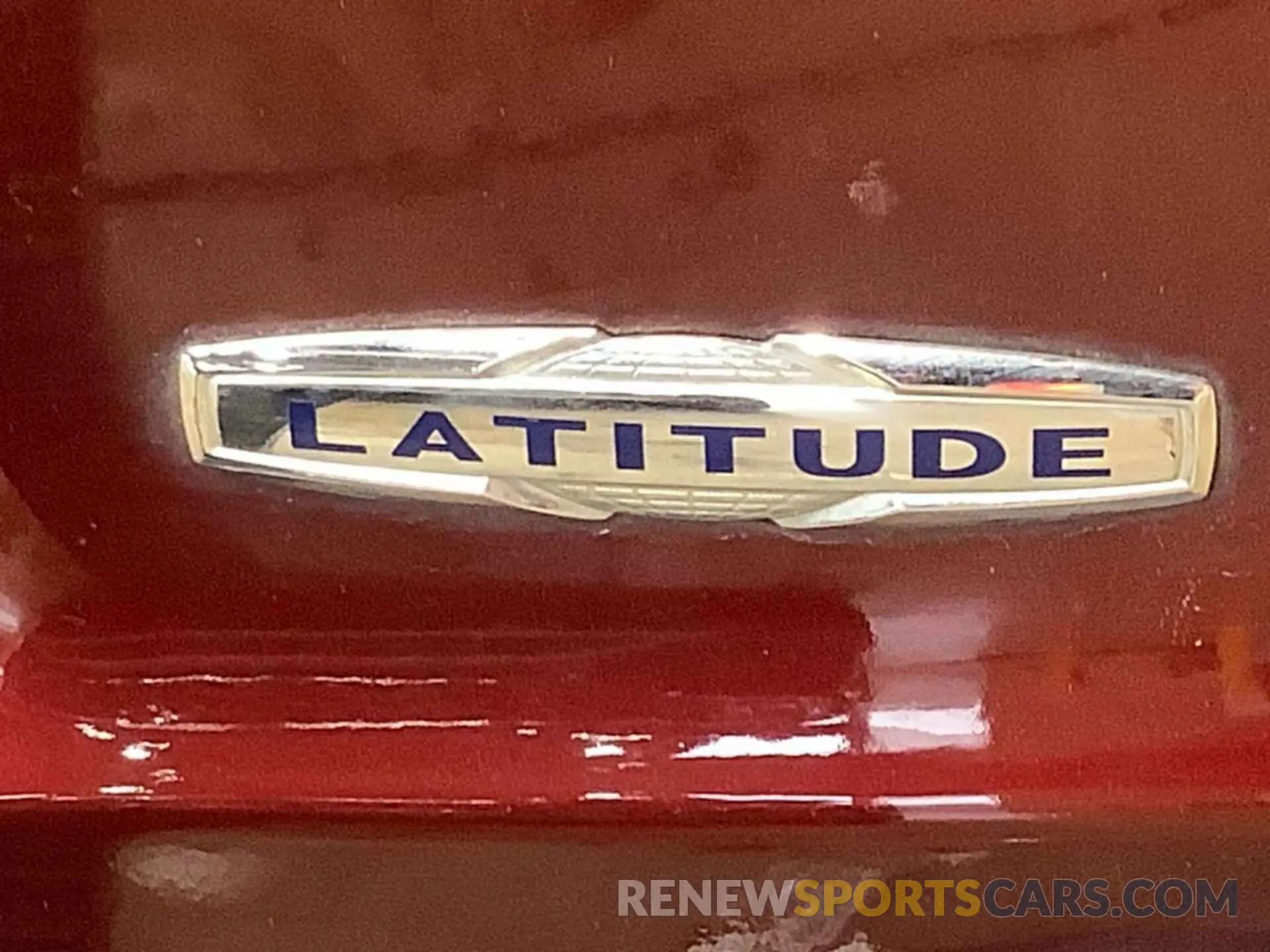 10 Photograph of a damaged car 1C4PJLCB5KD448126 JEEP CHEROKEE 2019