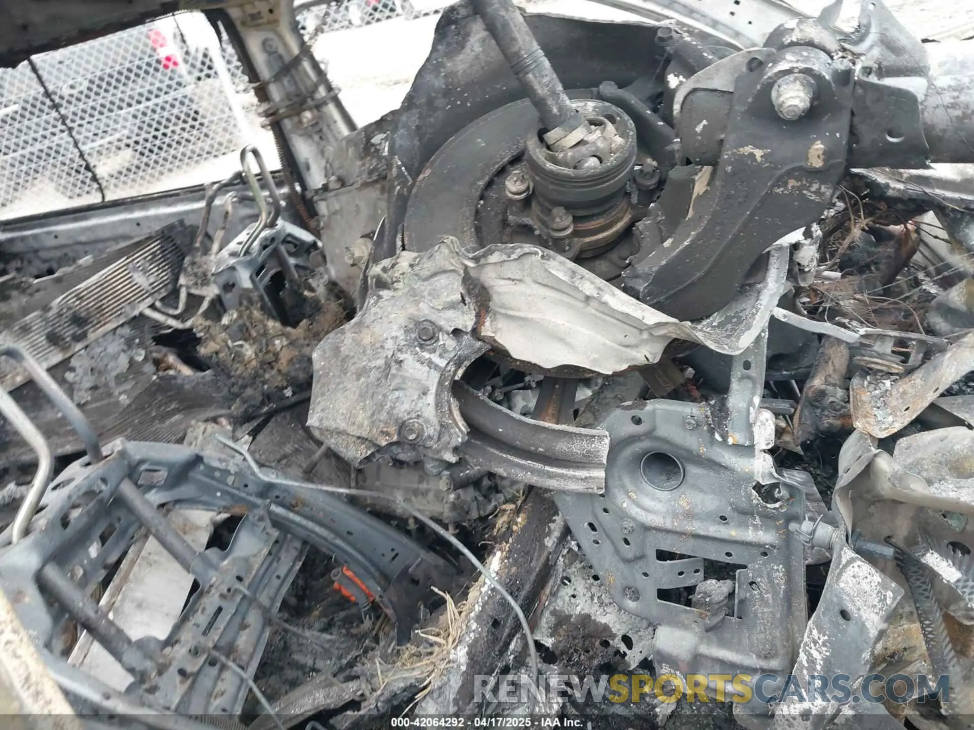 5 Photograph of a damaged car 1C4PJLCB5KD455769 JEEP CHEROKEE 2019