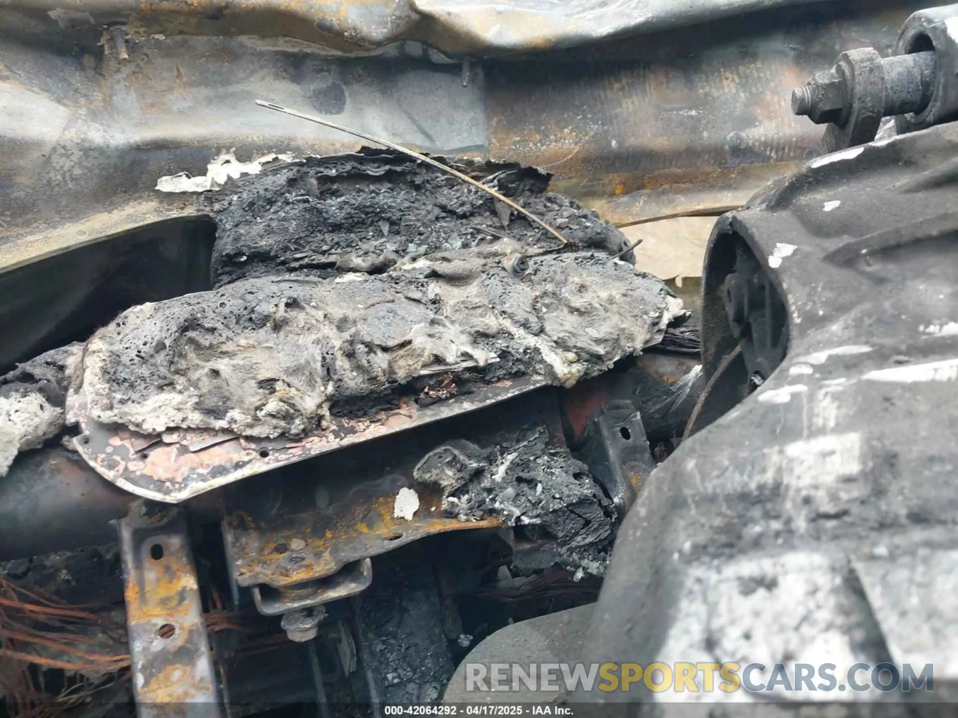 7 Photograph of a damaged car 1C4PJLCB5KD455769 JEEP CHEROKEE 2019