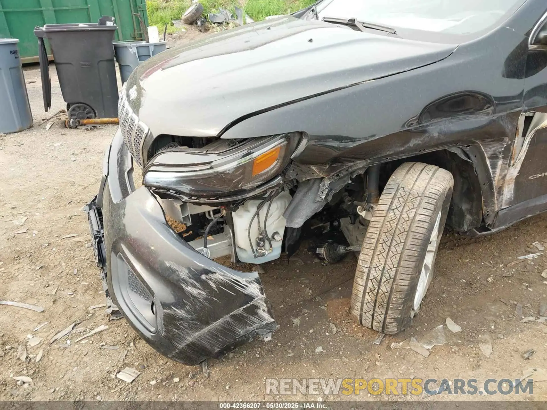 6 Photograph of a damaged car 1C4PJLCB5KD459627 JEEP CHEROKEE 2019