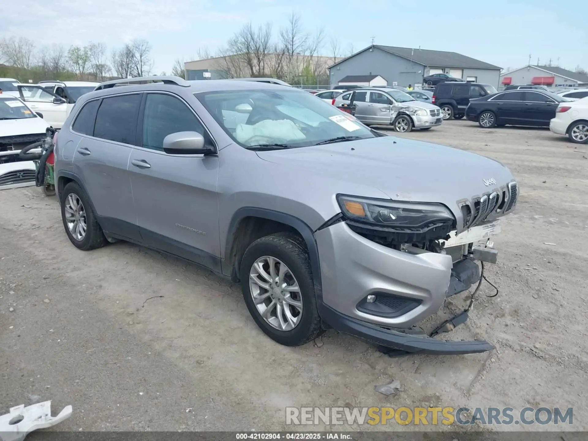 1 Photograph of a damaged car 1C4PJLCB6KD159997 JEEP CHEROKEE 2019