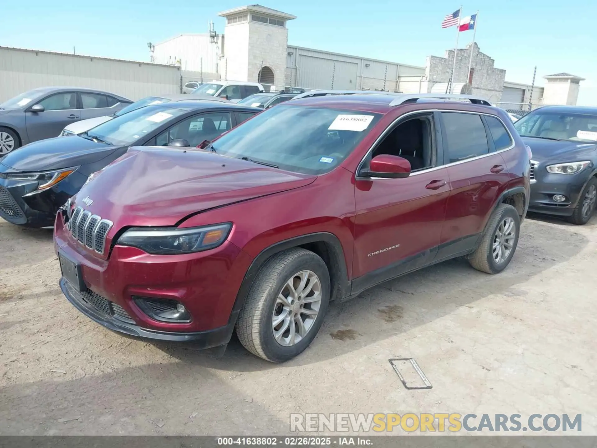 2 Photograph of a damaged car 1C4PJLCB6KD240787 JEEP CHEROKEE 2019