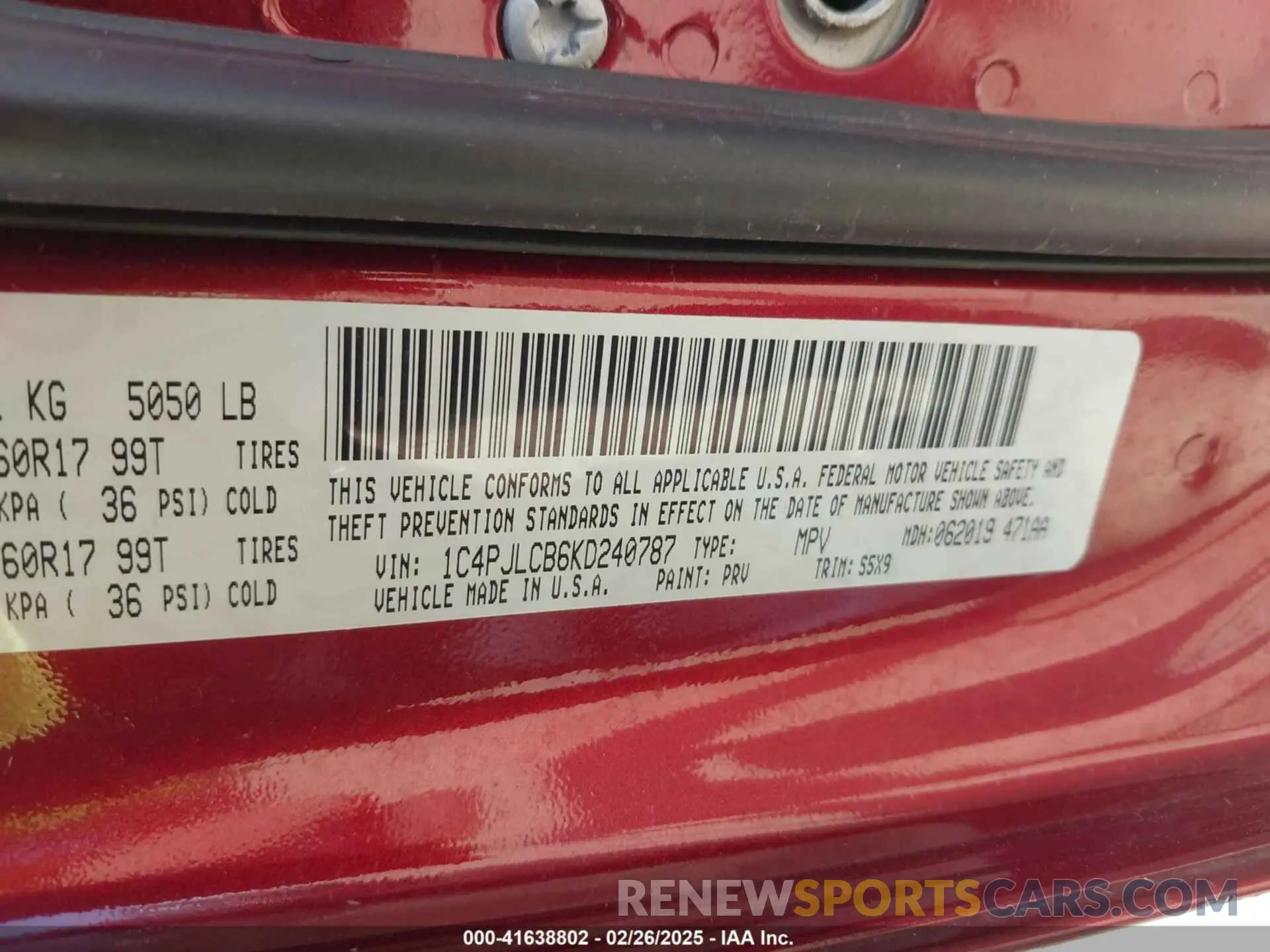 9 Photograph of a damaged car 1C4PJLCB6KD240787 JEEP CHEROKEE 2019