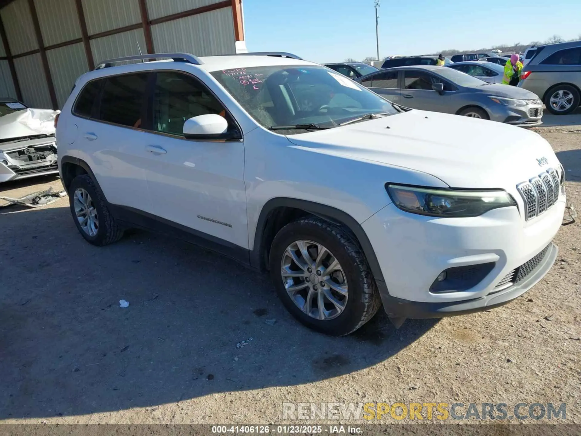 1 Photograph of a damaged car 1C4PJLCB6KD373470 JEEP CHEROKEE 2019