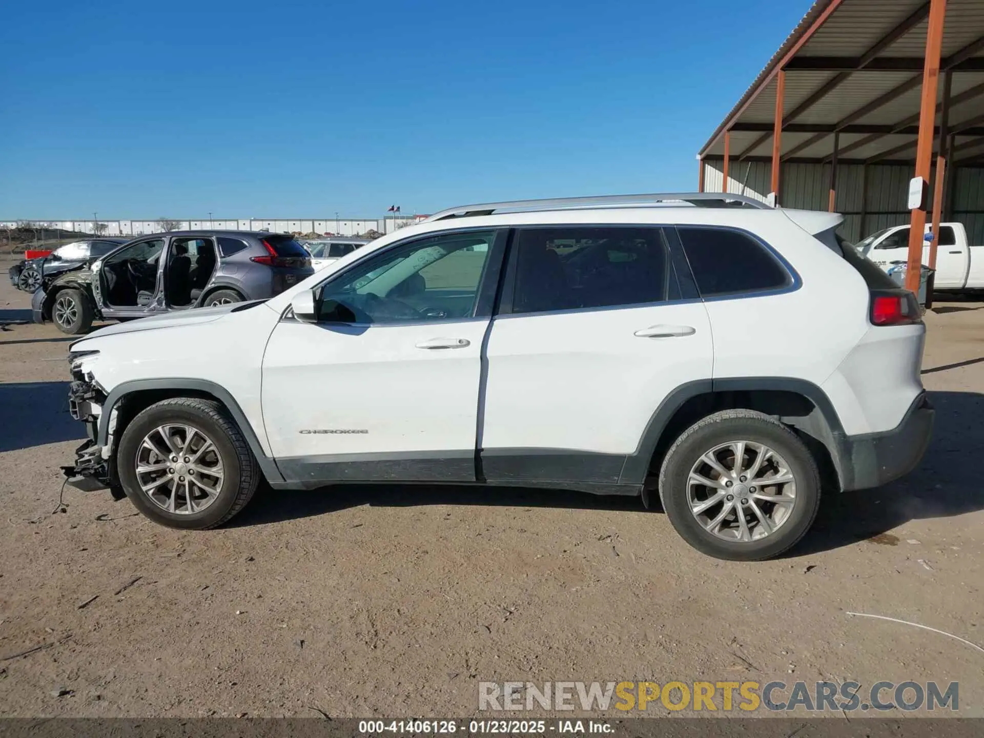 14 Photograph of a damaged car 1C4PJLCB6KD373470 JEEP CHEROKEE 2019