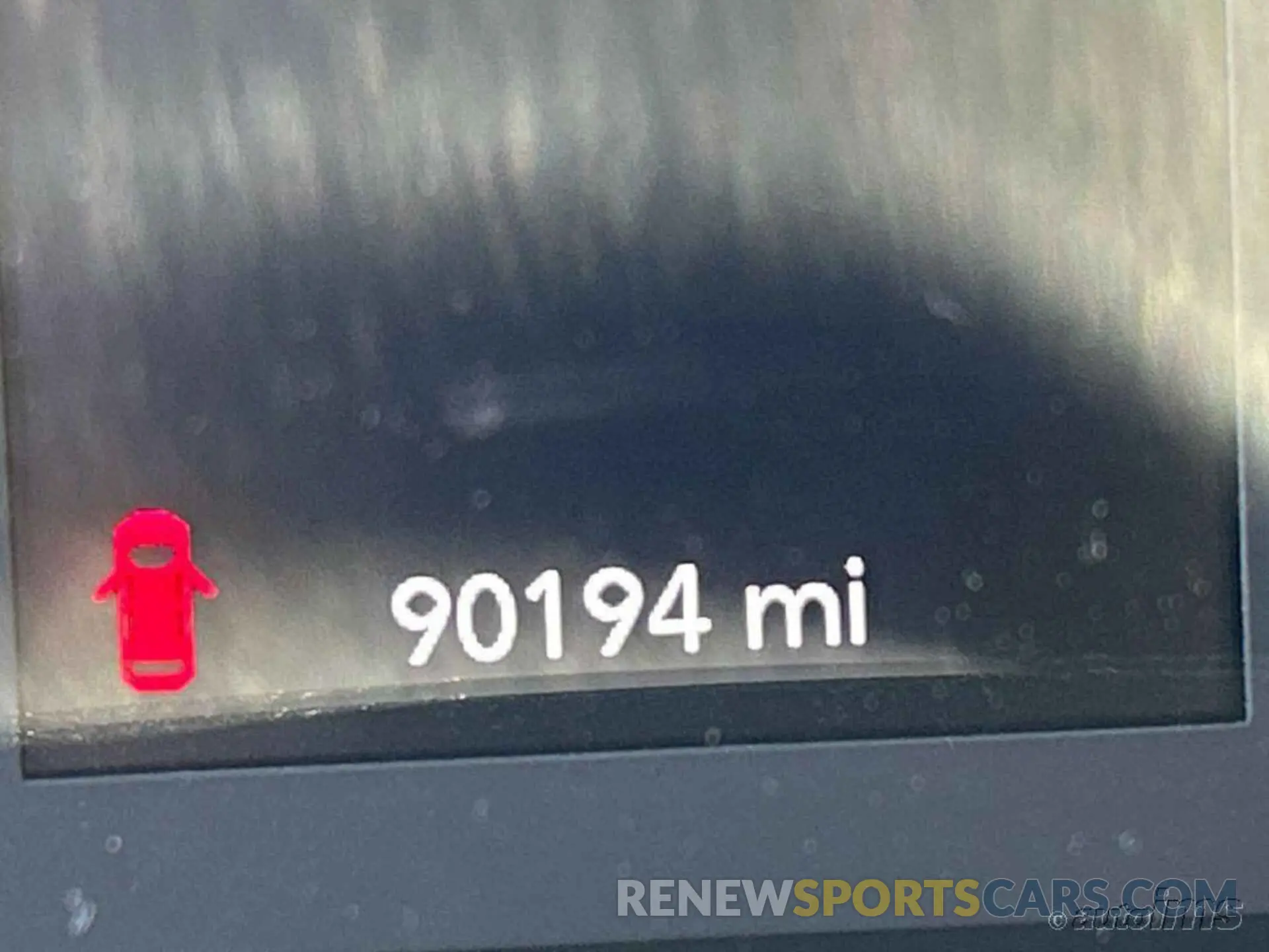 13 Photograph of a damaged car 1C4PJLCB6KD376370 JEEP CHEROKEE 2019