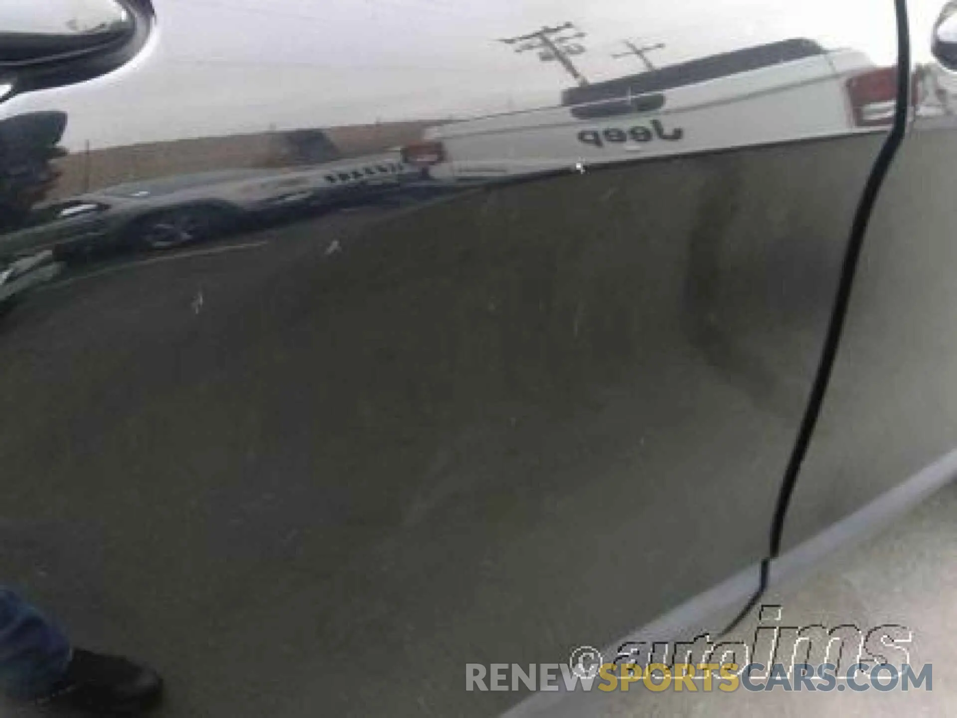 5 Photograph of a damaged car 1C4PJLCB6KD376370 JEEP CHEROKEE 2019