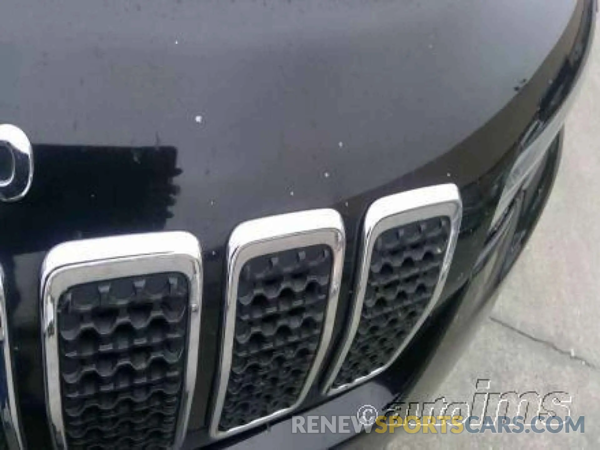 7 Photograph of a damaged car 1C4PJLCB6KD376370 JEEP CHEROKEE 2019
