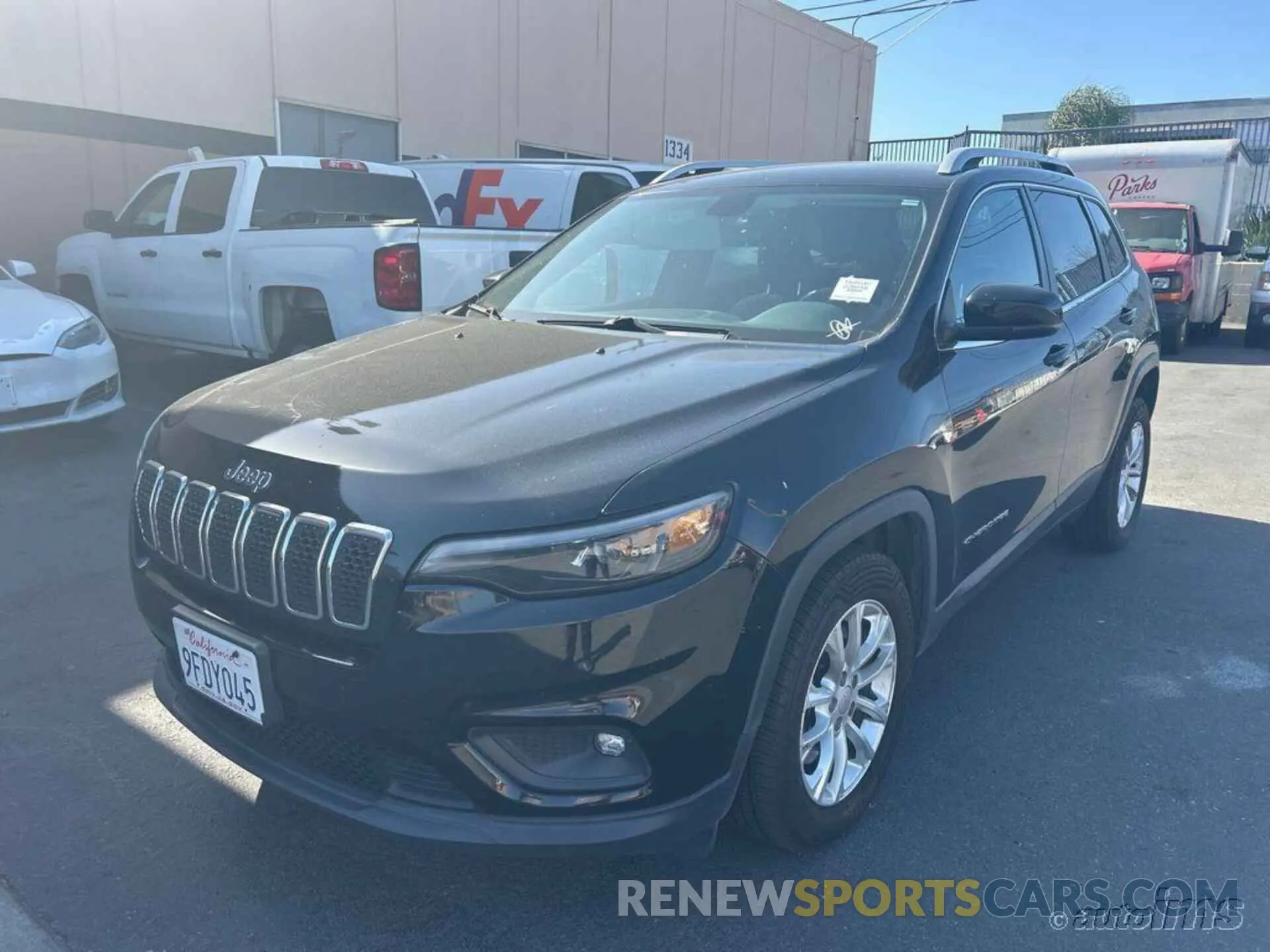 9 Photograph of a damaged car 1C4PJLCB6KD376370 JEEP CHEROKEE 2019