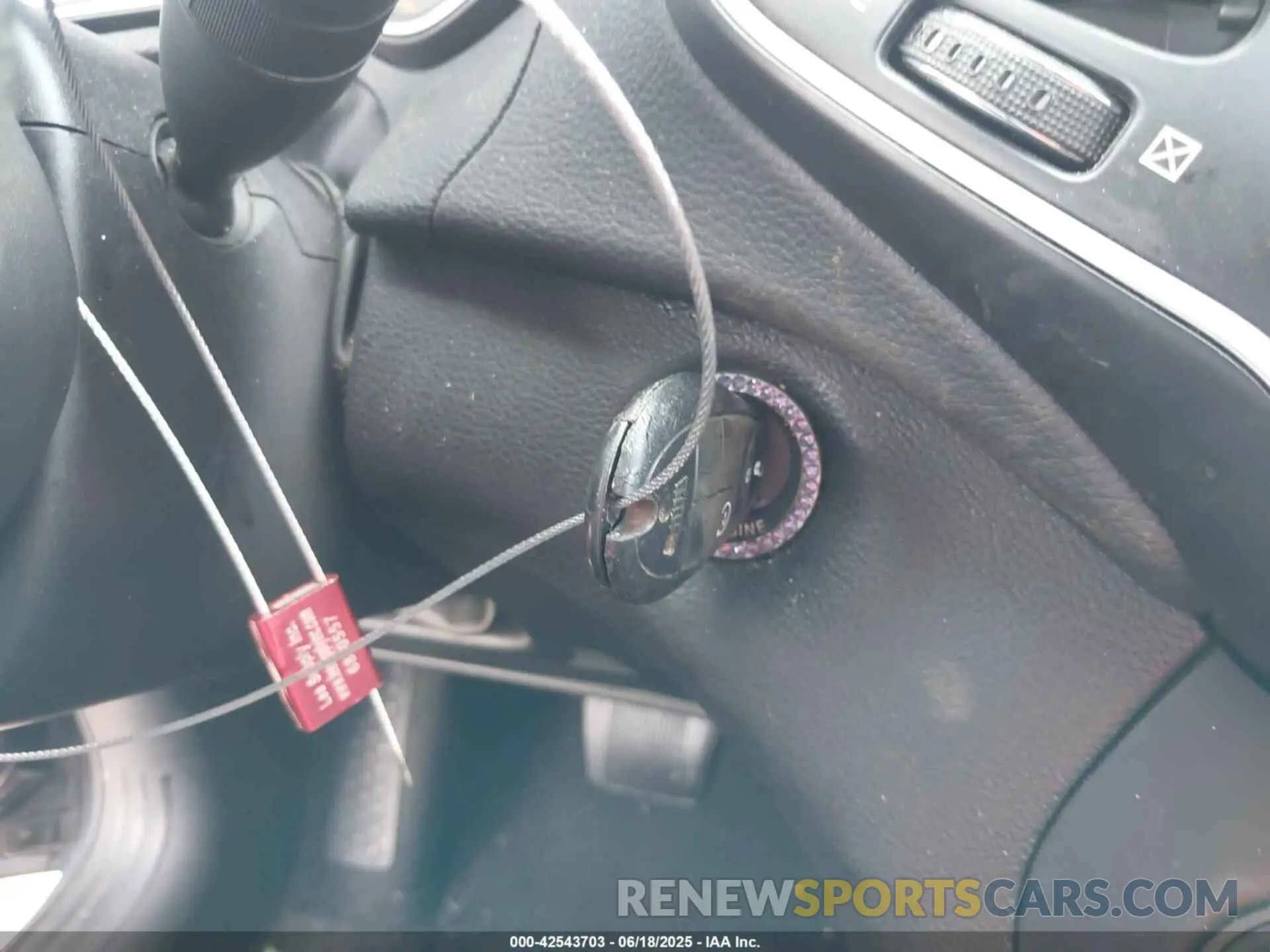 11 Photograph of a damaged car 1C4PJLCB6KD454677 JEEP CHEROKEE 2019