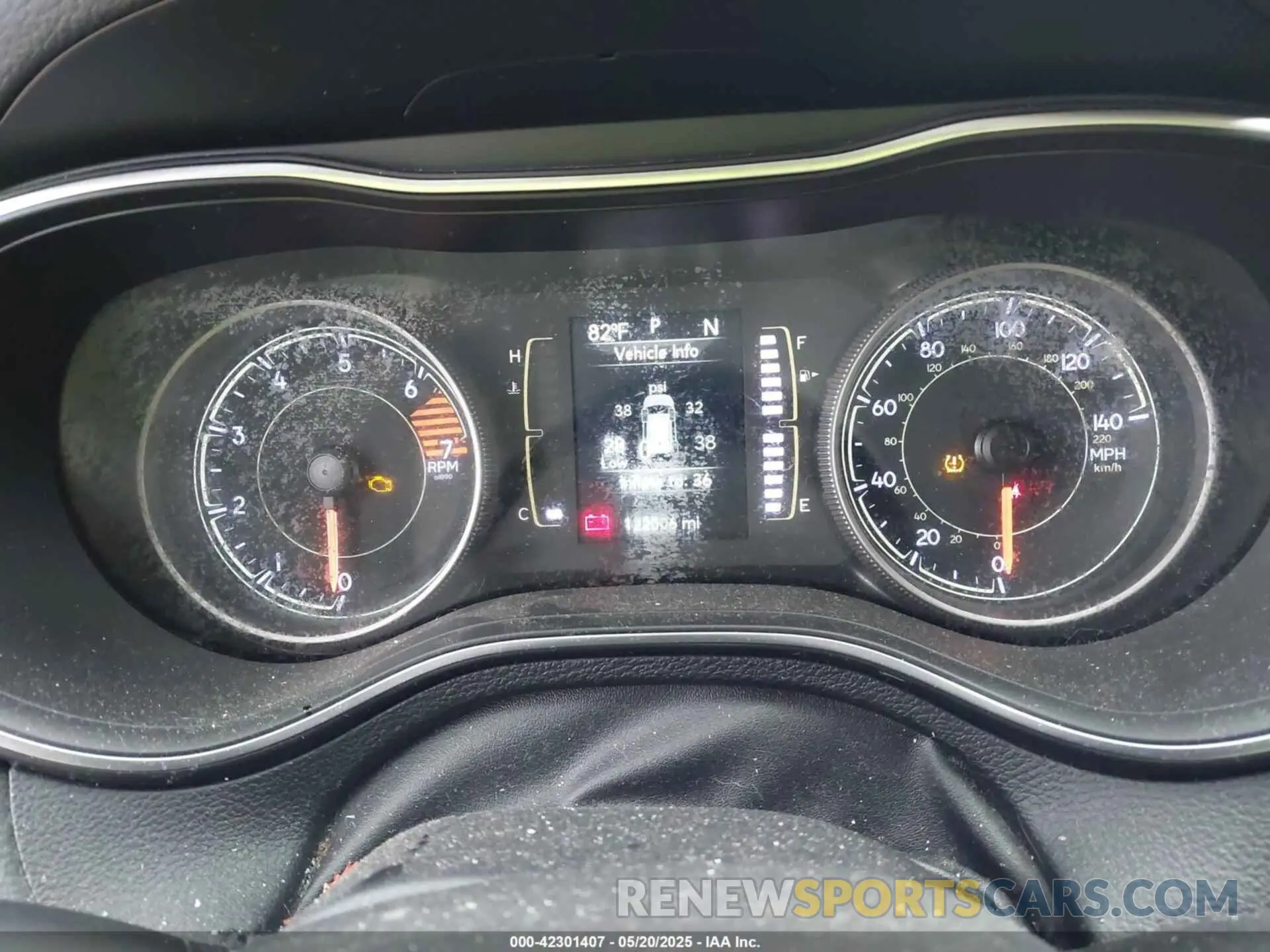 7 Photograph of a damaged car 1C4PJLCB6KD466795 JEEP CHEROKEE 2019