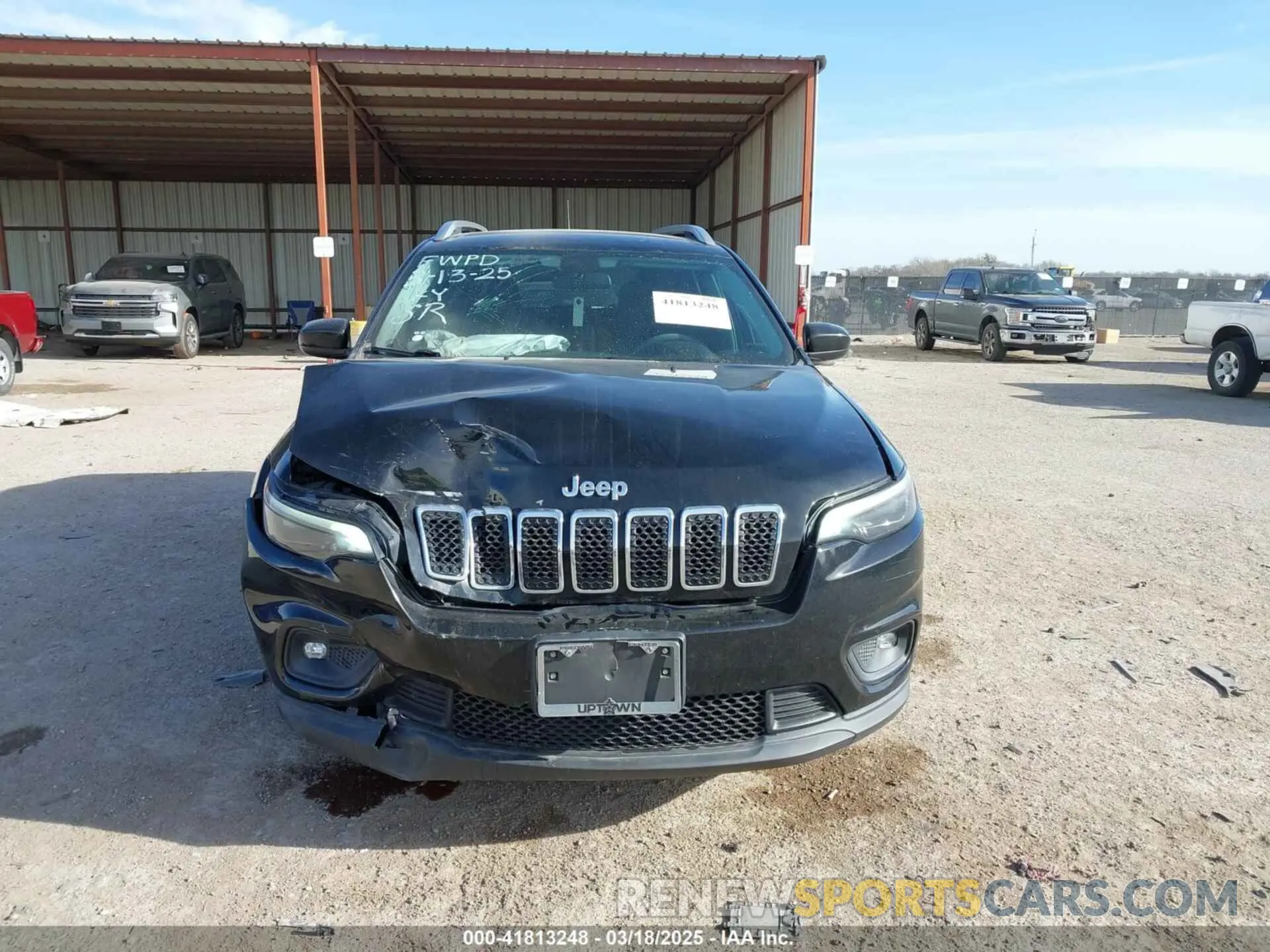 12 Photograph of a damaged car 1C4PJLCB7KD331955 JEEP CHEROKEE 2019
