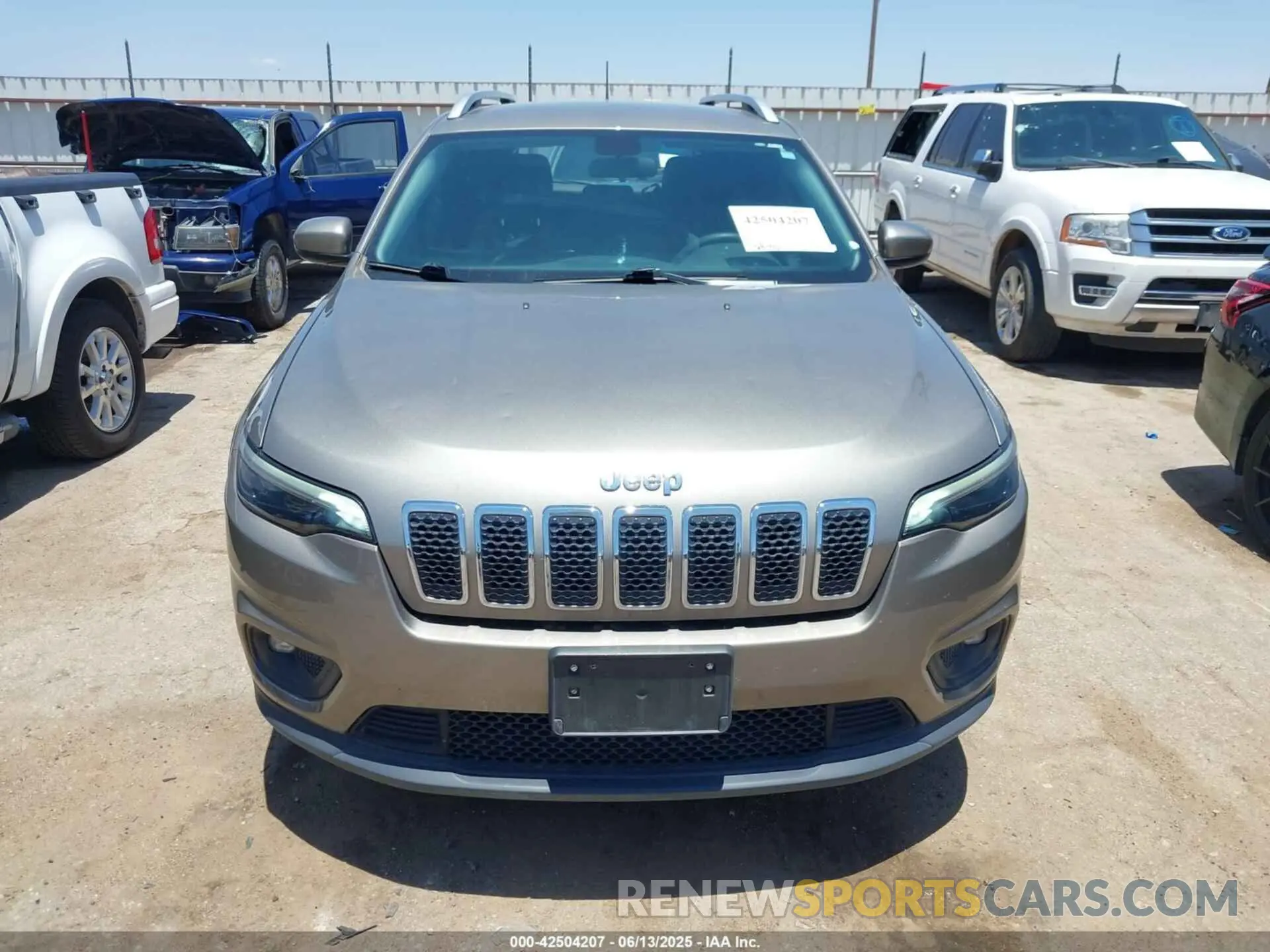 12 Photograph of a damaged car 1C4PJLCB7KD365667 JEEP CHEROKEE 2019