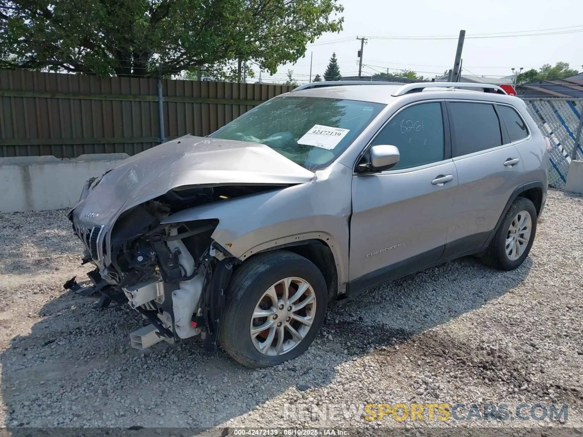 2 Photograph of a damaged car 1C4PJLCB8KD247692 JEEP CHEROKEE 2019