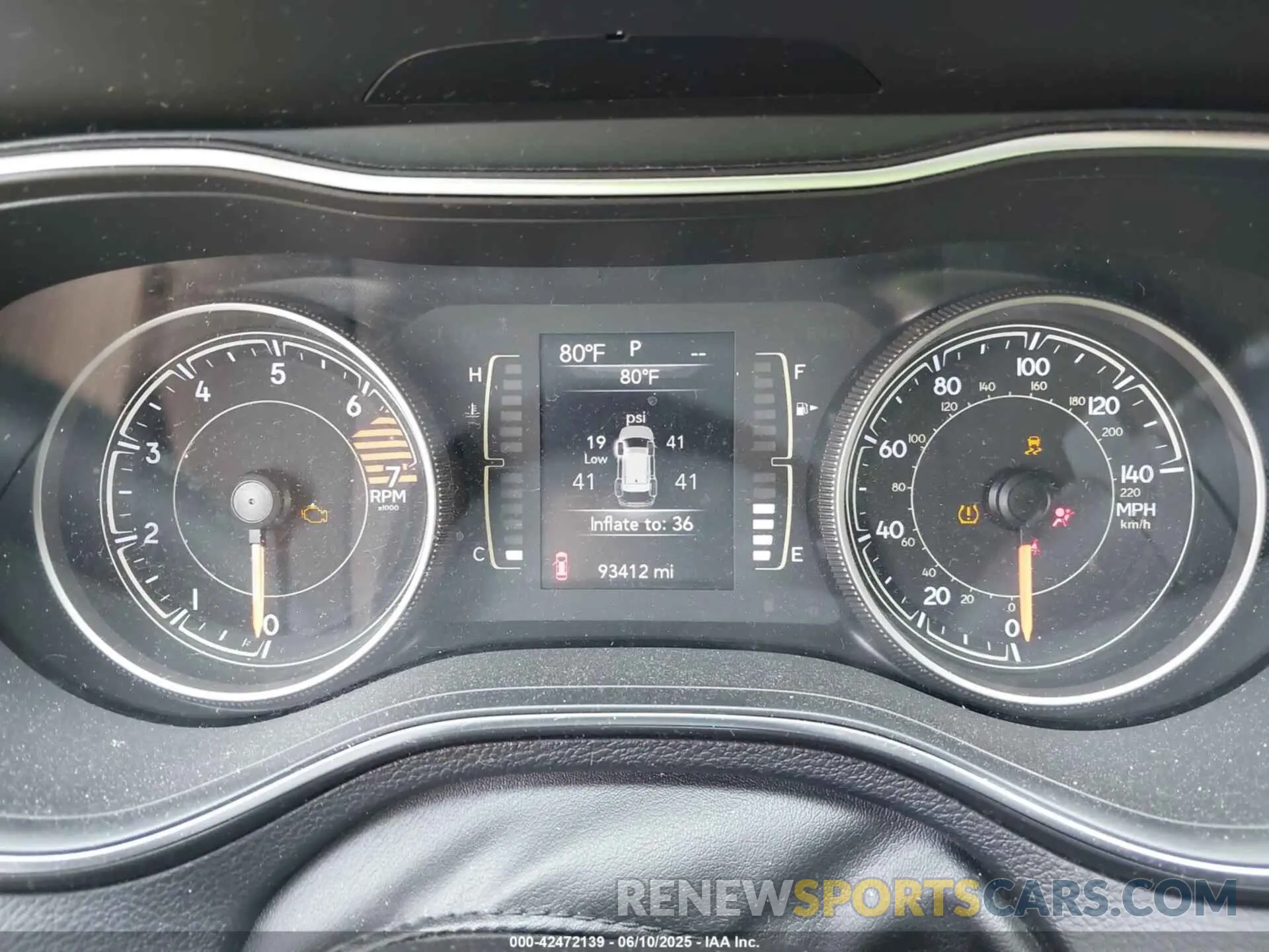 7 Photograph of a damaged car 1C4PJLCB8KD247692 JEEP CHEROKEE 2019