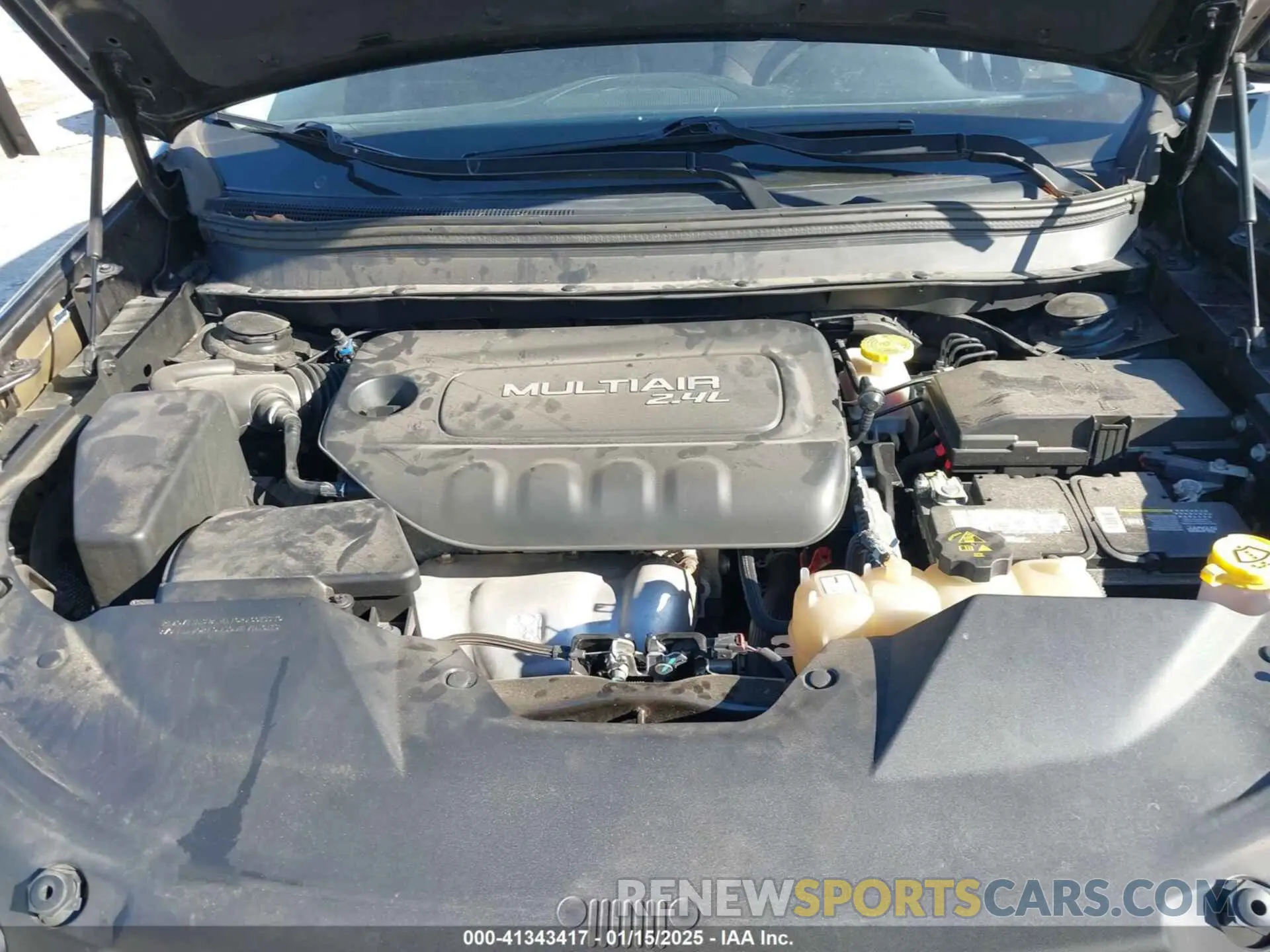 10 Photograph of a damaged car 1C4PJLCB9KD205516 JEEP CHEROKEE 2019