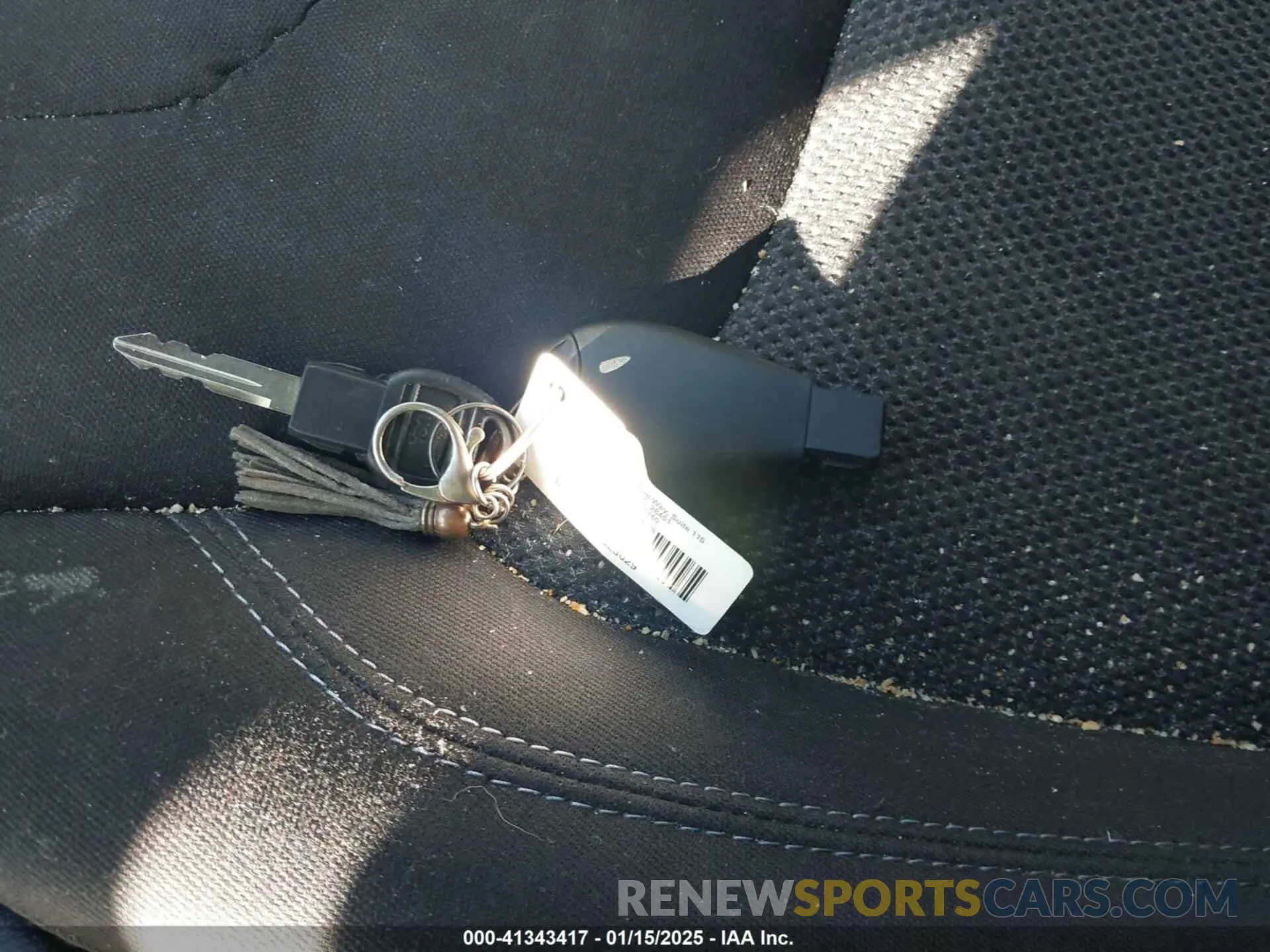 11 Photograph of a damaged car 1C4PJLCB9KD205516 JEEP CHEROKEE 2019