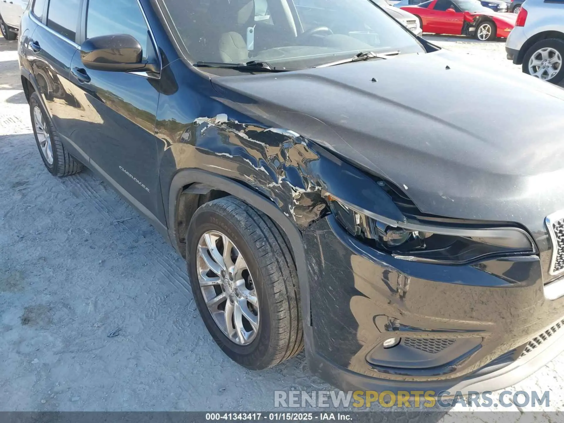 6 Photograph of a damaged car 1C4PJLCB9KD205516 JEEP CHEROKEE 2019