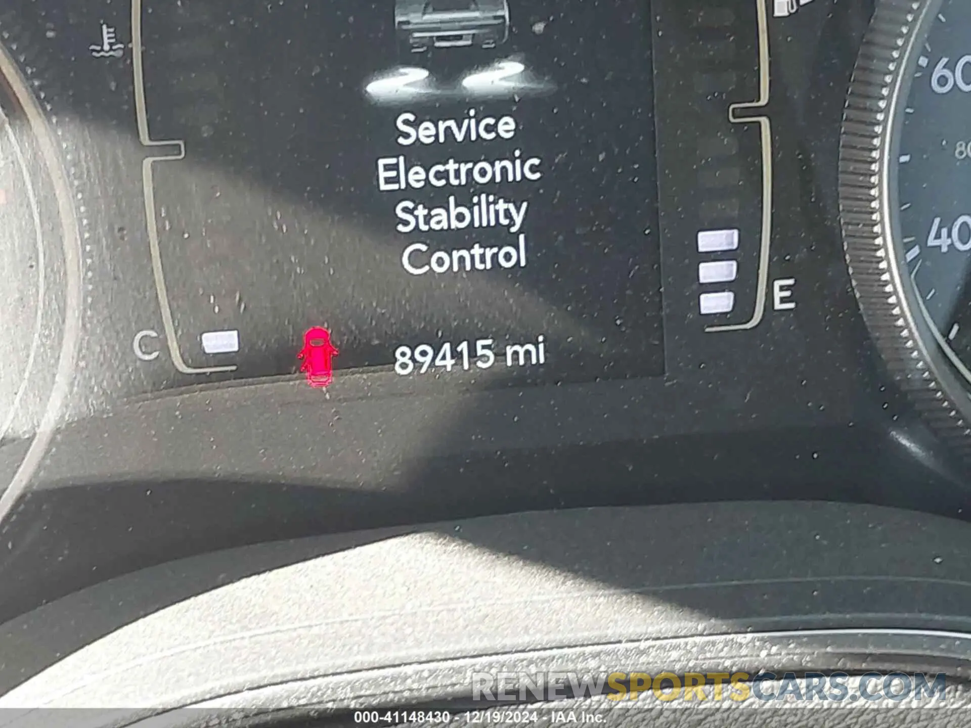15 Photograph of a damaged car 1C4PJLCB9KD396080 JEEP CHEROKEE 2019