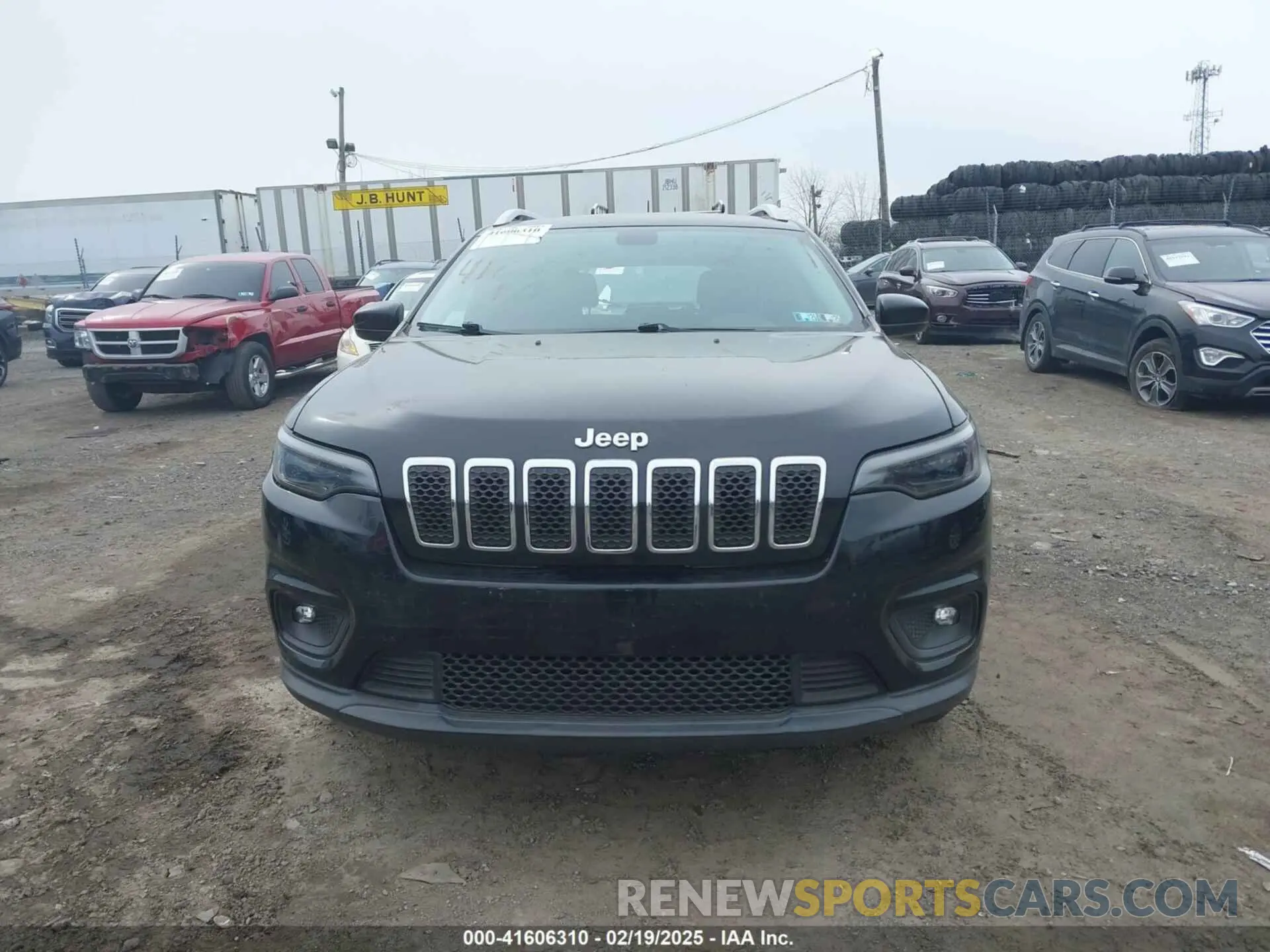 11 Photograph of a damaged car 1C4PJLCBXKD285702 JEEP CHEROKEE 2019