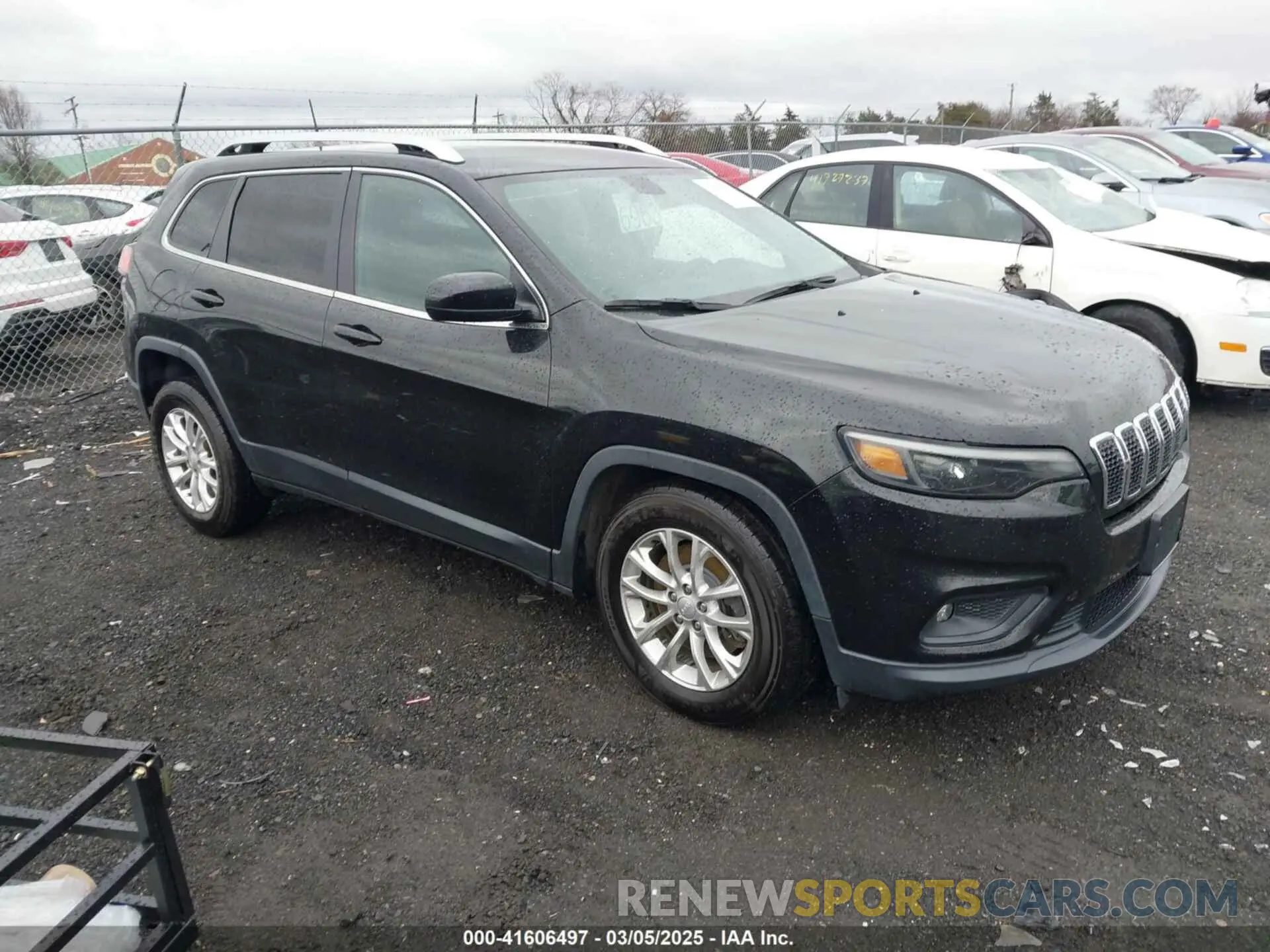 1 Photograph of a damaged car 1C4PJLCBXKD357403 JEEP CHEROKEE 2019