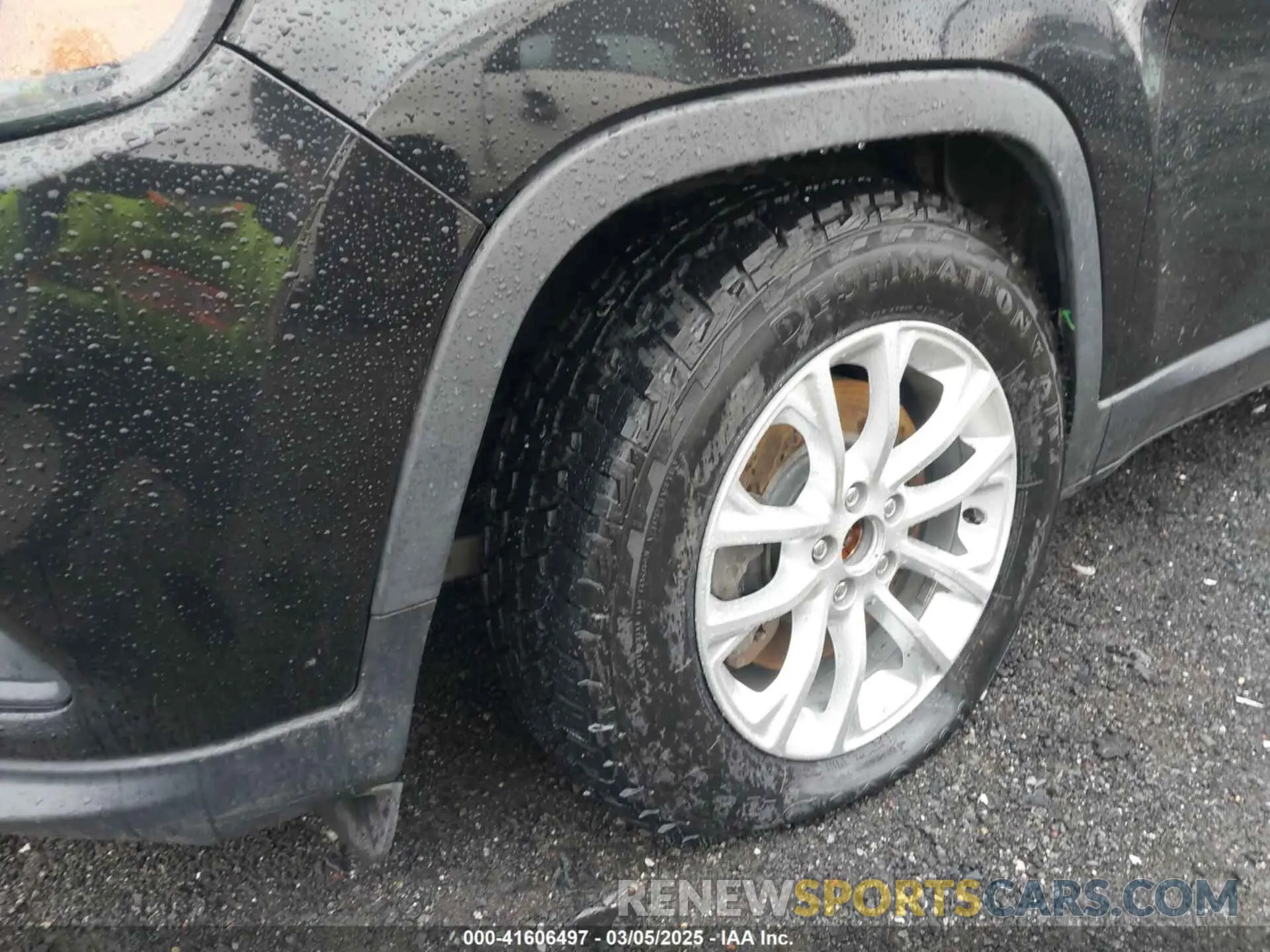 6 Photograph of a damaged car 1C4PJLCBXKD357403 JEEP CHEROKEE 2019