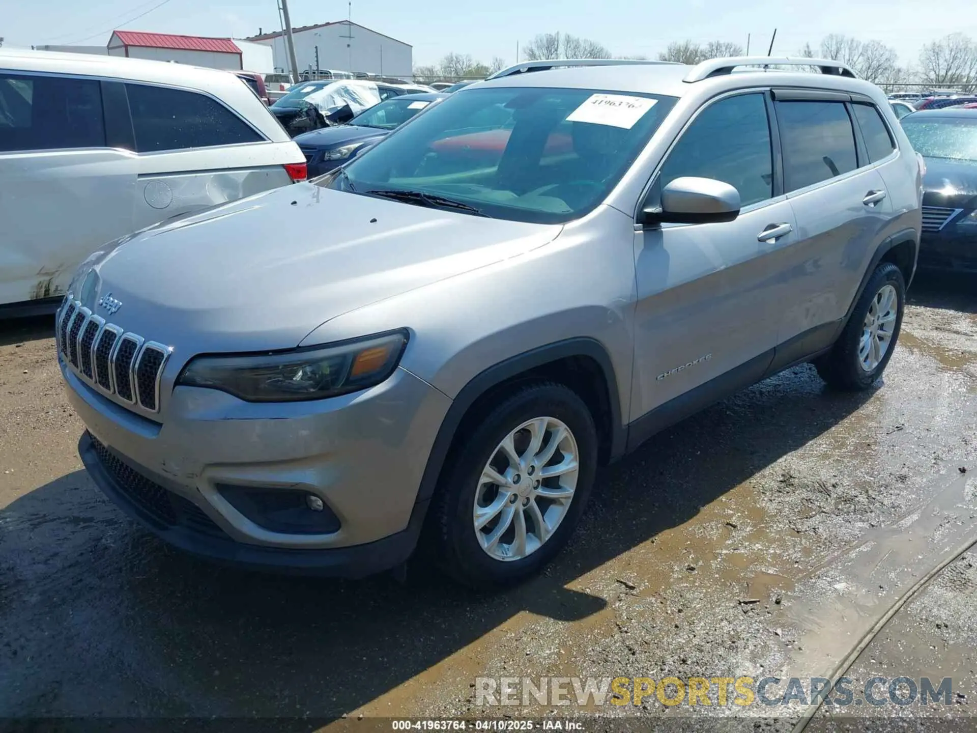 2 Photograph of a damaged car 1C4PJLCBXKD370636 JEEP CHEROKEE 2019