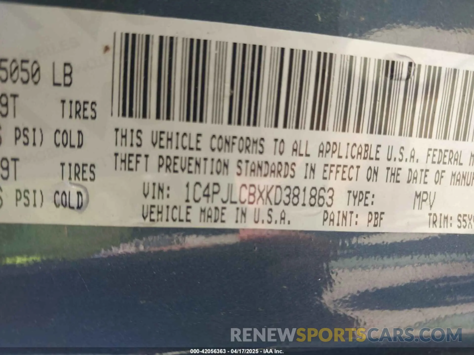 9 Photograph of a damaged car 1C4PJLCBXKD381863 JEEP CHEROKEE 2019