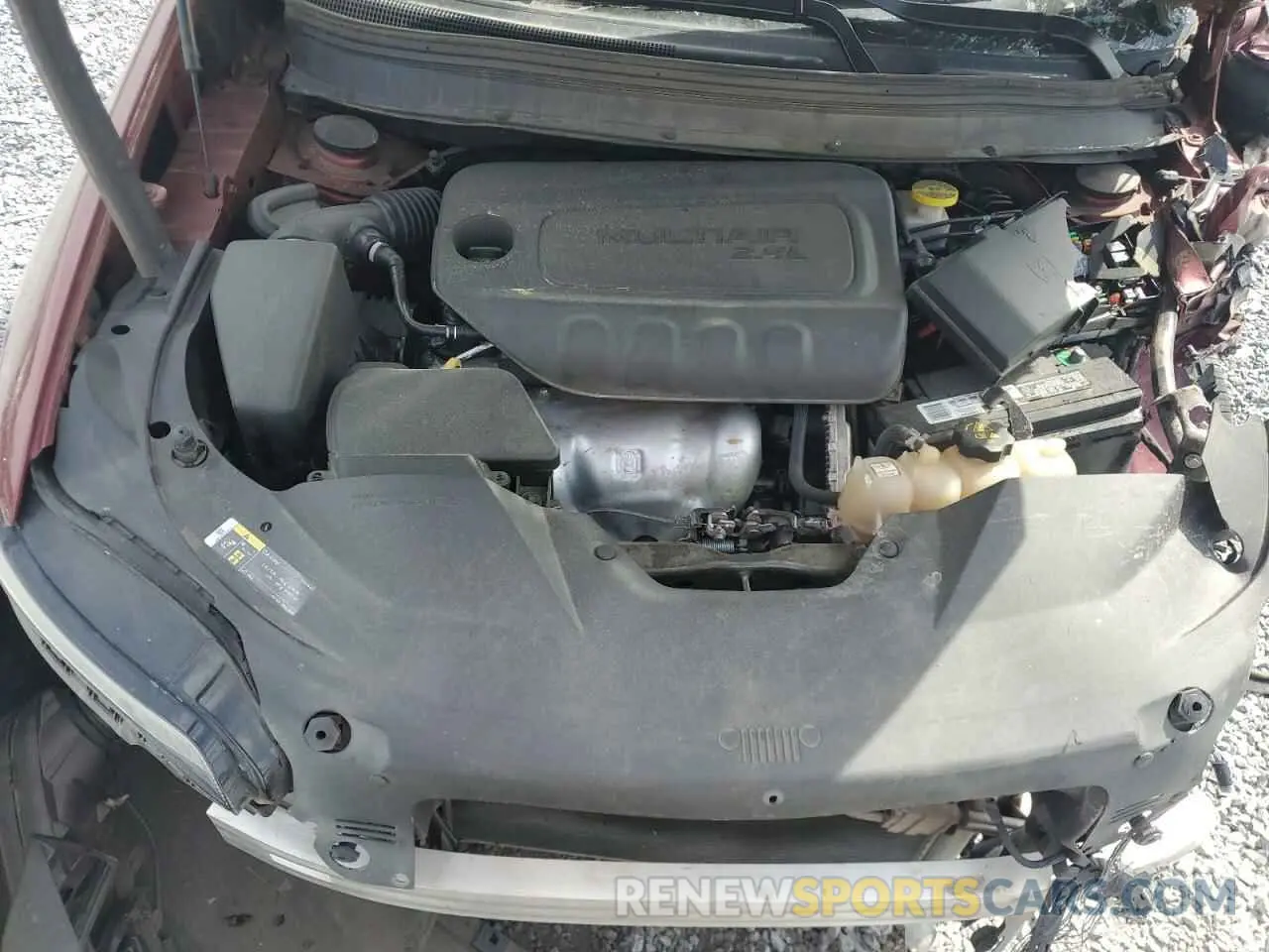 12 Photograph of a damaged car 1C4PJLCBXKD406180 JEEP CHEROKEE 2019