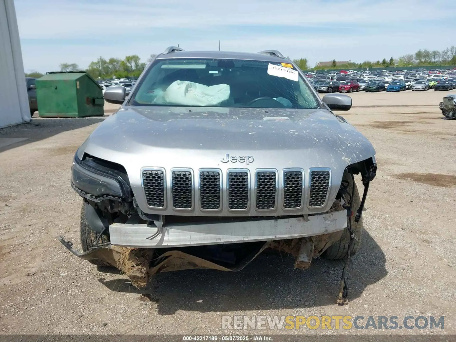 12 Photograph of a damaged car 1C4PJLCX6KD341050 JEEP CHEROKEE 2019