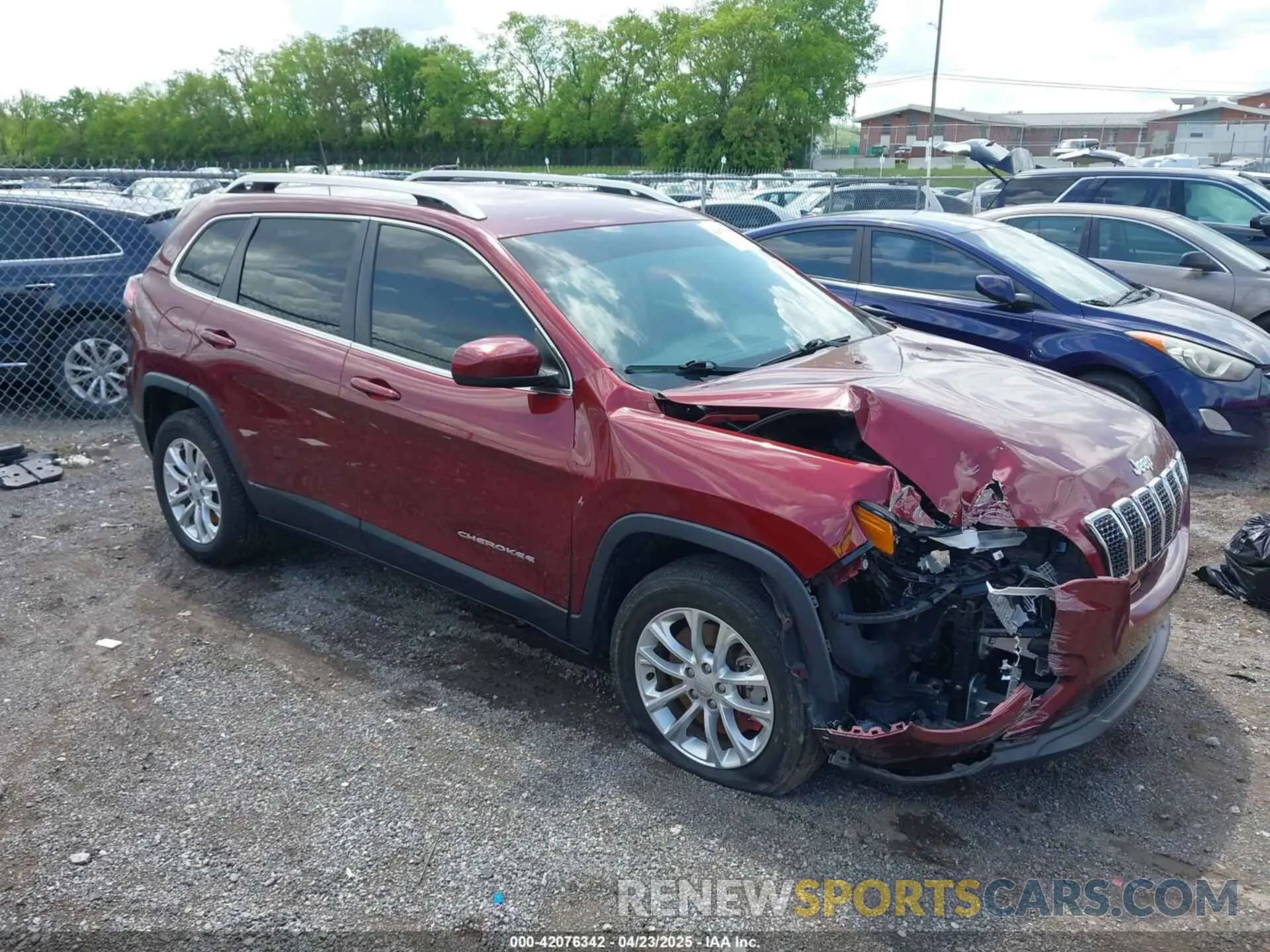 1 Photograph of a damaged car 1C4PJLCXXKD396679 JEEP CHEROKEE 2019