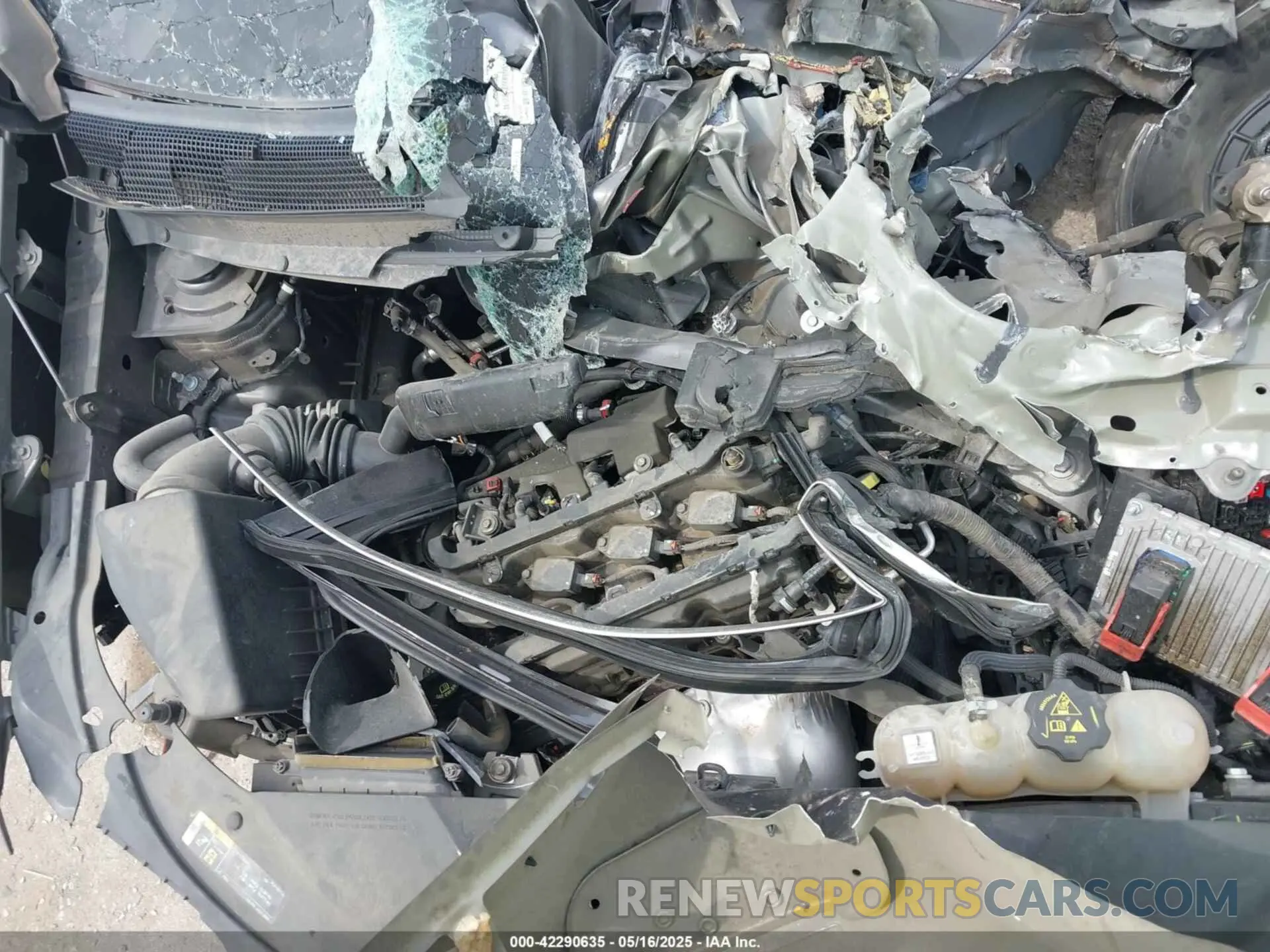 10 Photograph of a damaged car 1C4PJLDB0KD487950 JEEP CHEROKEE 2019