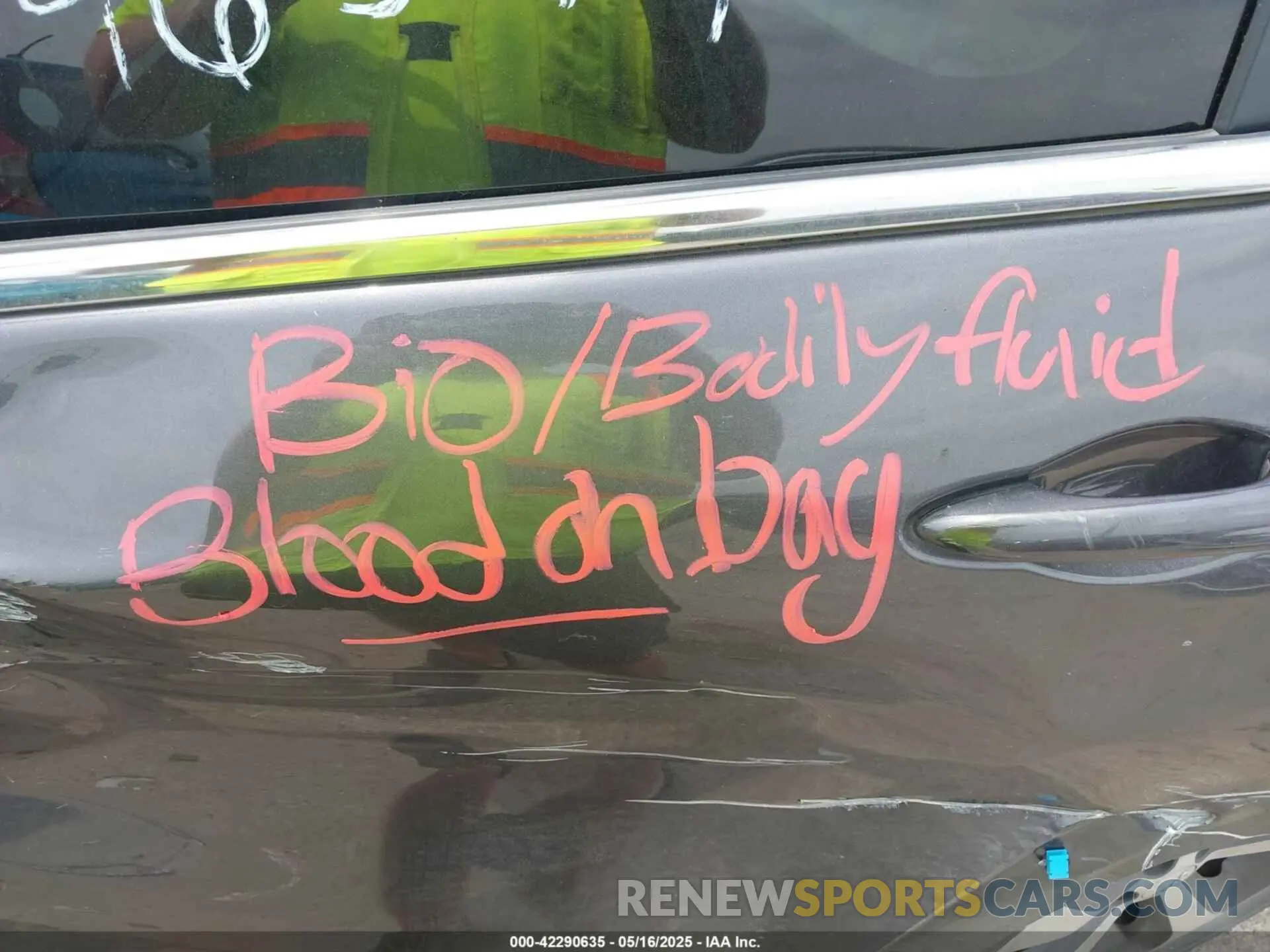 11 Photograph of a damaged car 1C4PJLDB0KD487950 JEEP CHEROKEE 2019