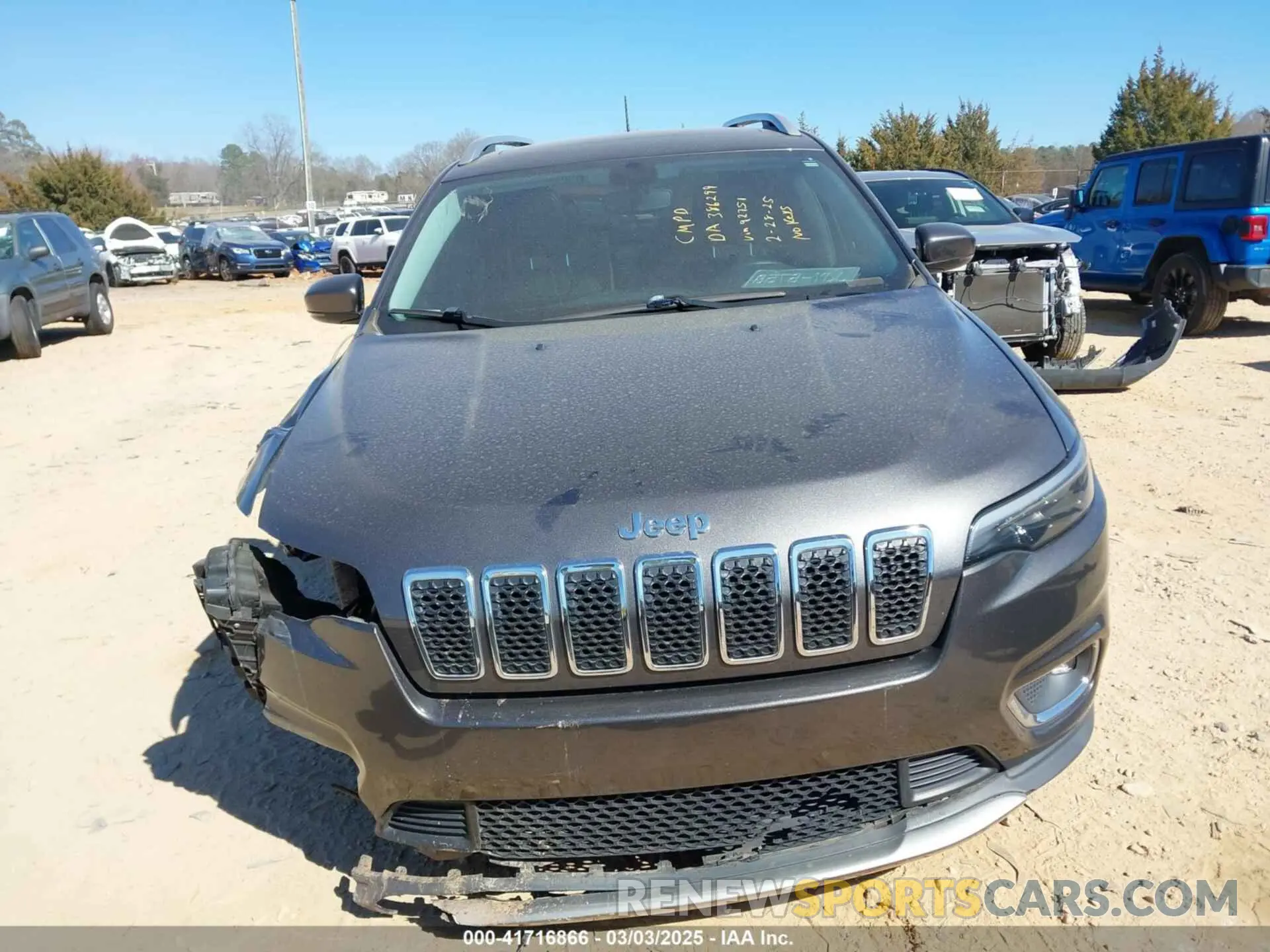 12 Photograph of a damaged car 1C4PJLDB1KD392751 JEEP CHEROKEE 2019