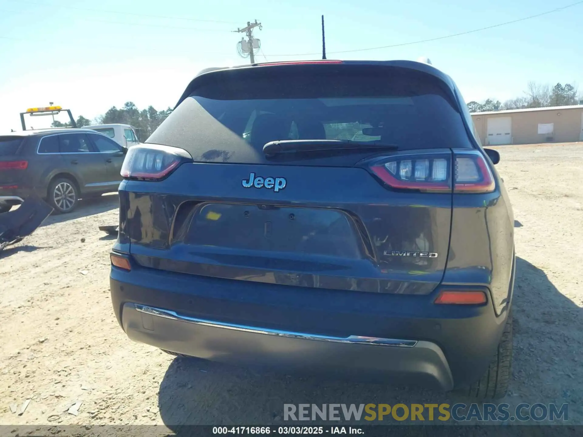 16 Photograph of a damaged car 1C4PJLDB1KD392751 JEEP CHEROKEE 2019