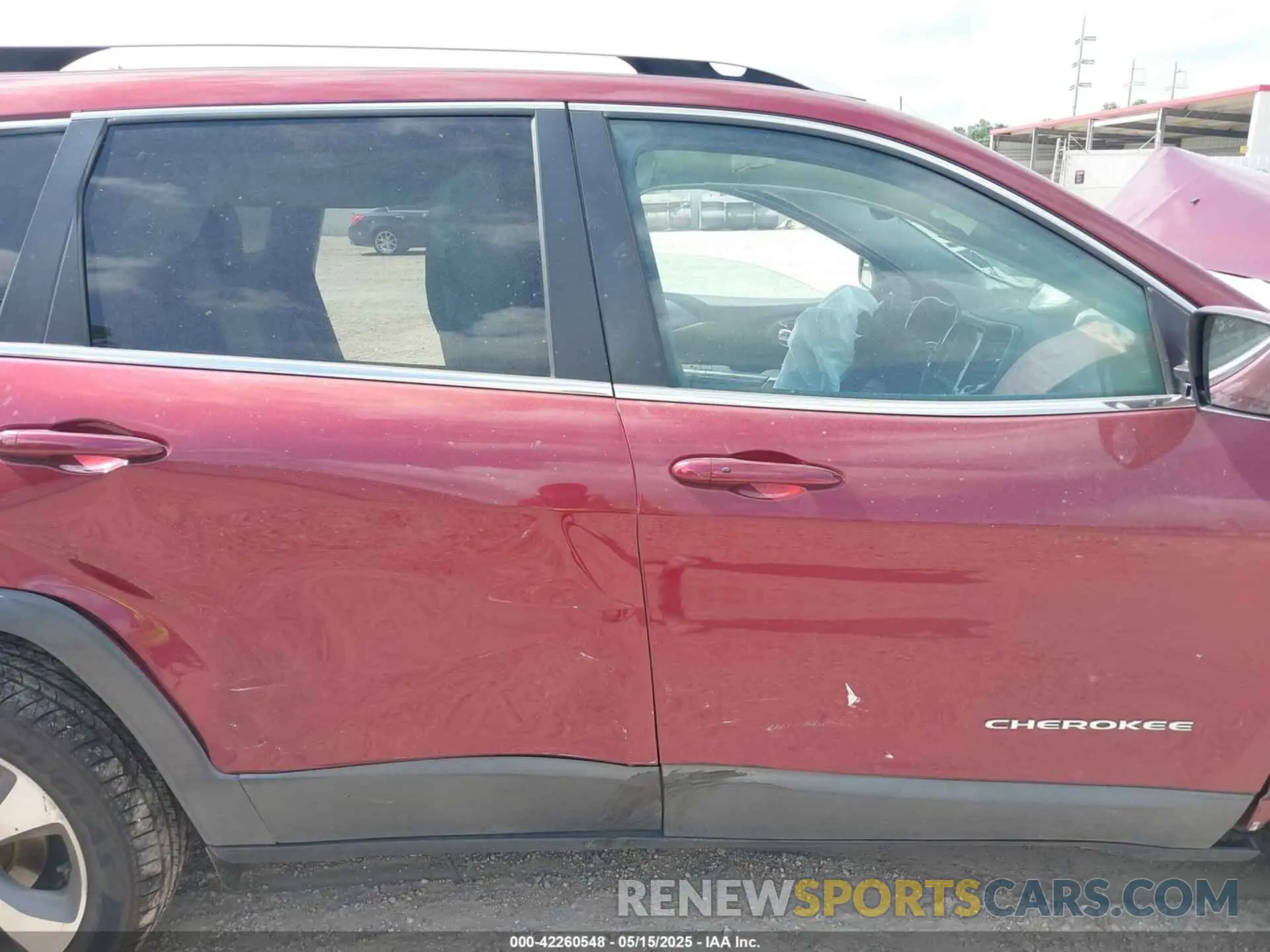 14 Photograph of a damaged car 1C4PJLDB1KD443567 JEEP CHEROKEE 2019
