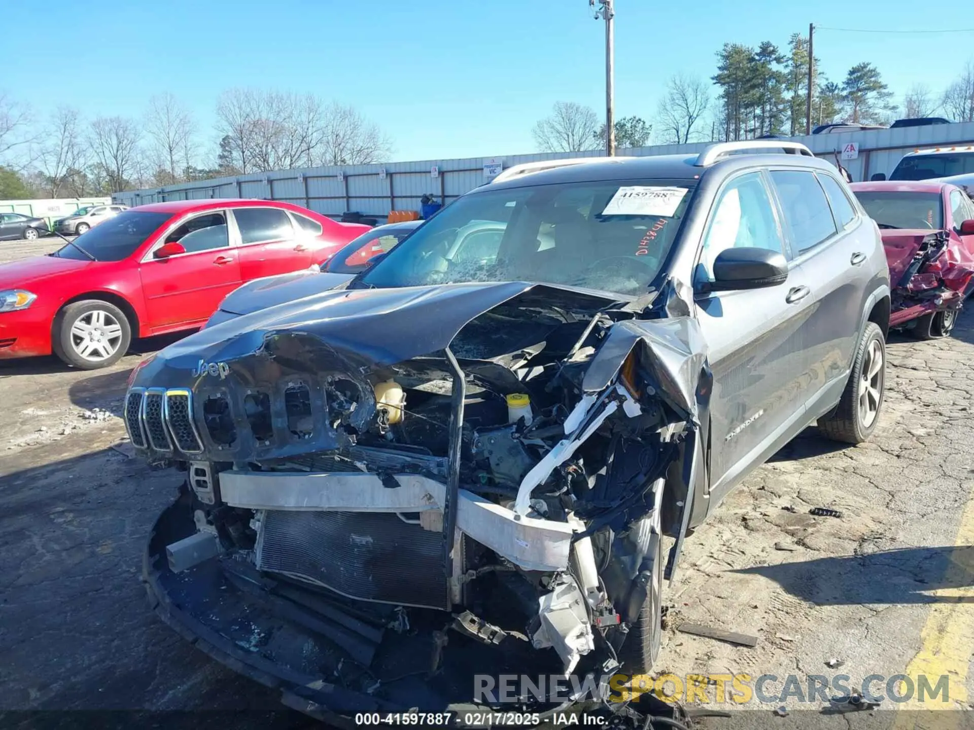 2 Photograph of a damaged car 1C4PJLDB2KD143844 JEEP CHEROKEE 2019