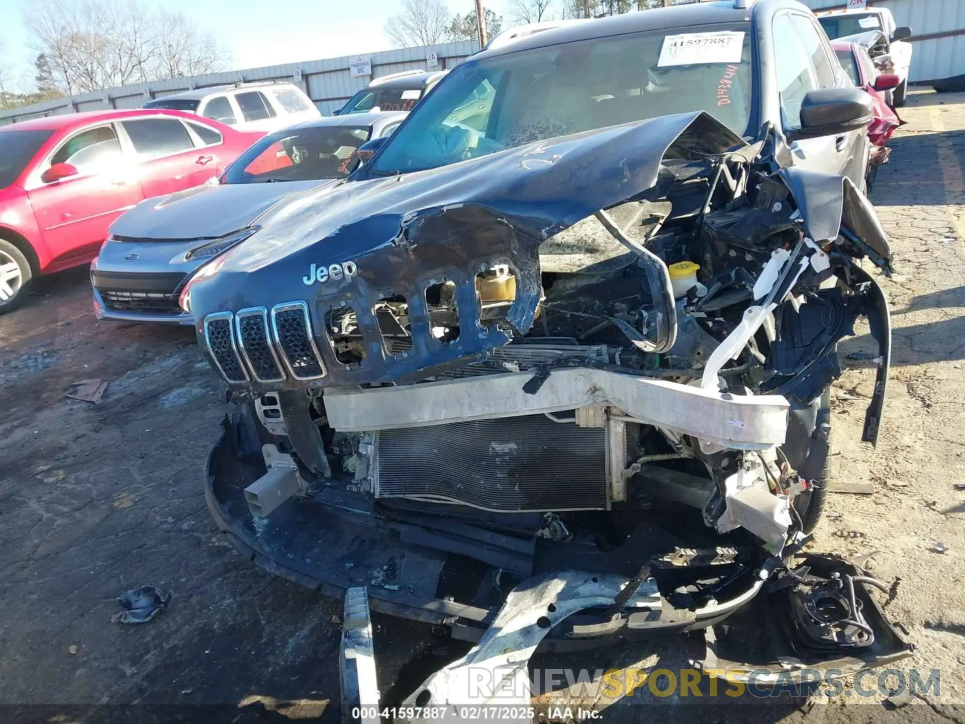6 Photograph of a damaged car 1C4PJLDB2KD143844 JEEP CHEROKEE 2019