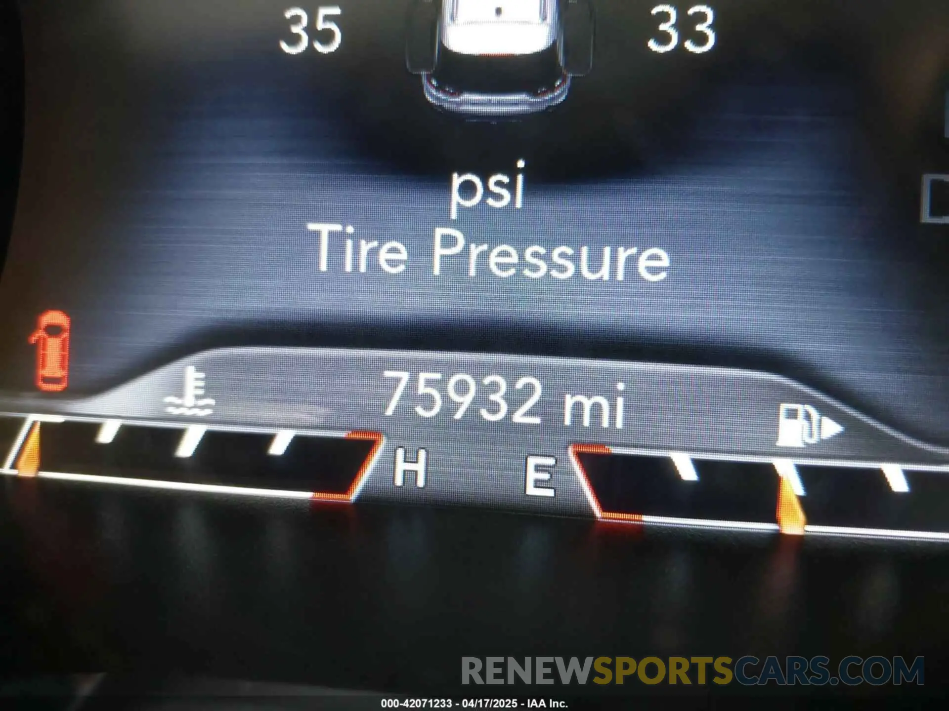 15 Photograph of a damaged car 1C4PJLDB3KD266665 JEEP CHEROKEE 2019