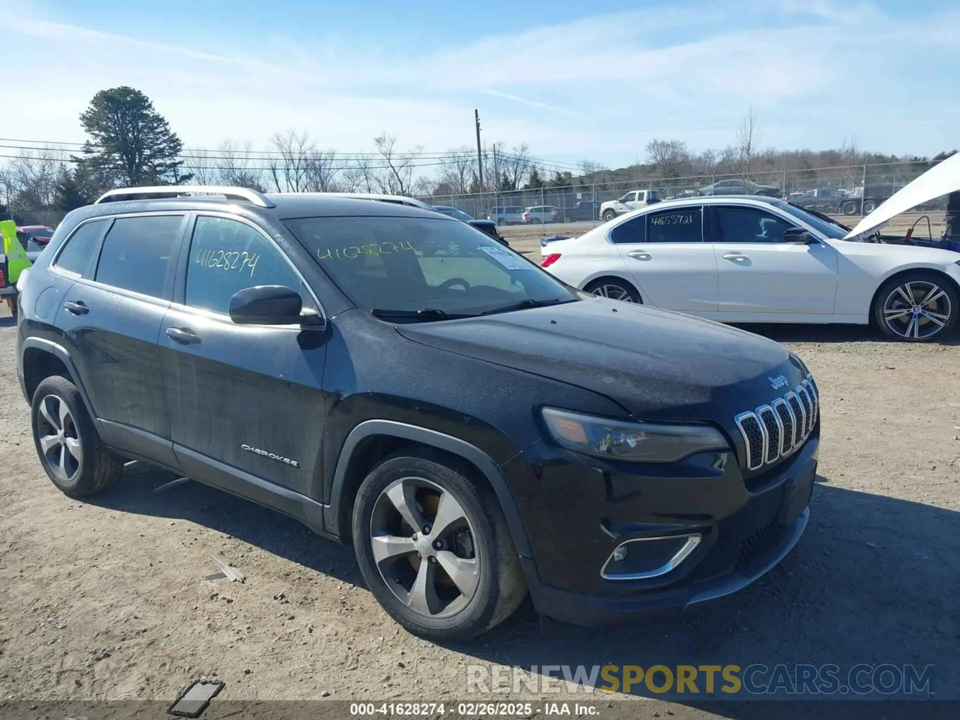 1 Photograph of a damaged car 1C4PJLDB4KD416184 JEEP CHEROKEE 2019