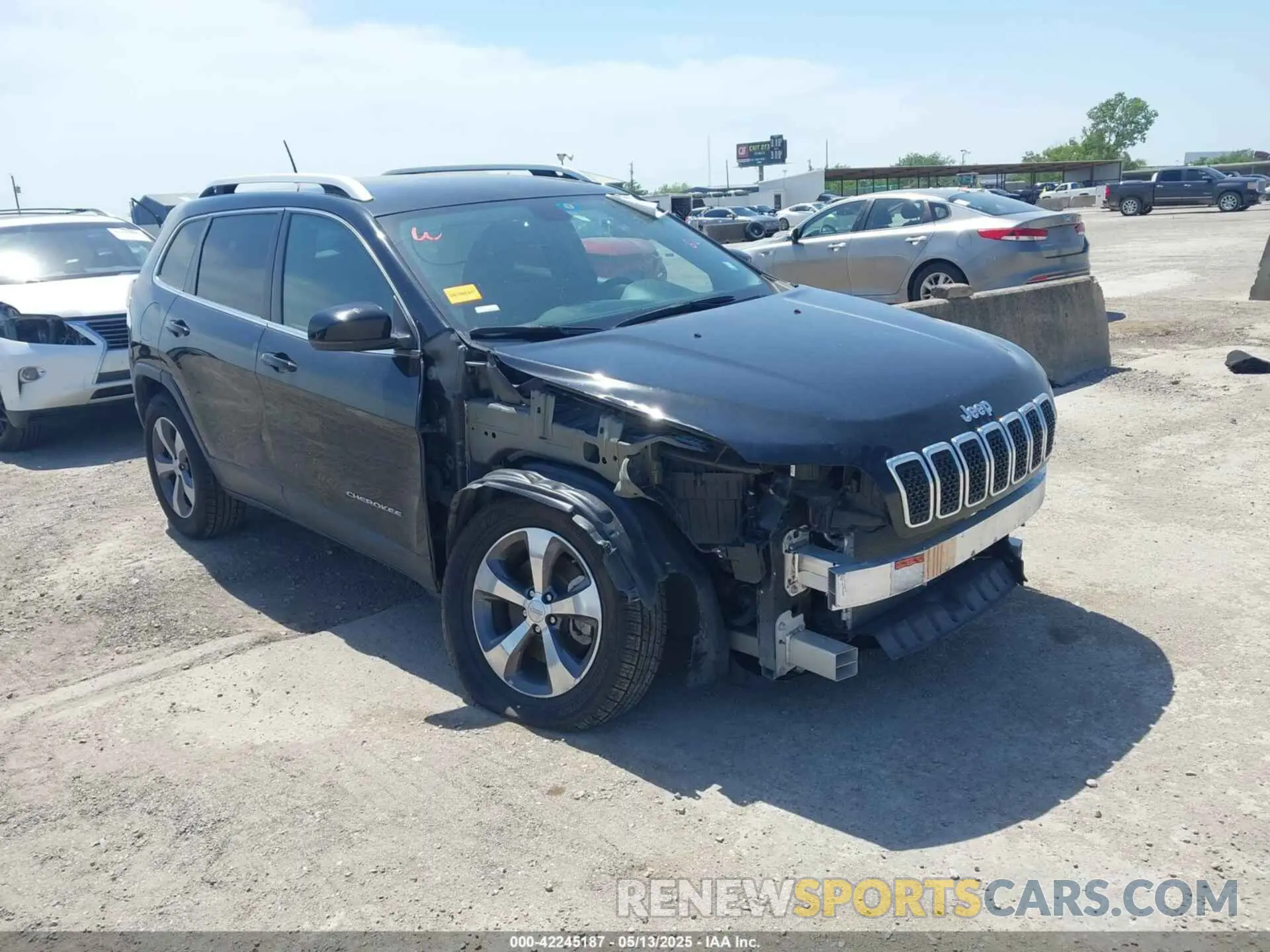 1 Photograph of a damaged car 1C4PJLDB5KD469816 JEEP CHEROKEE 2019