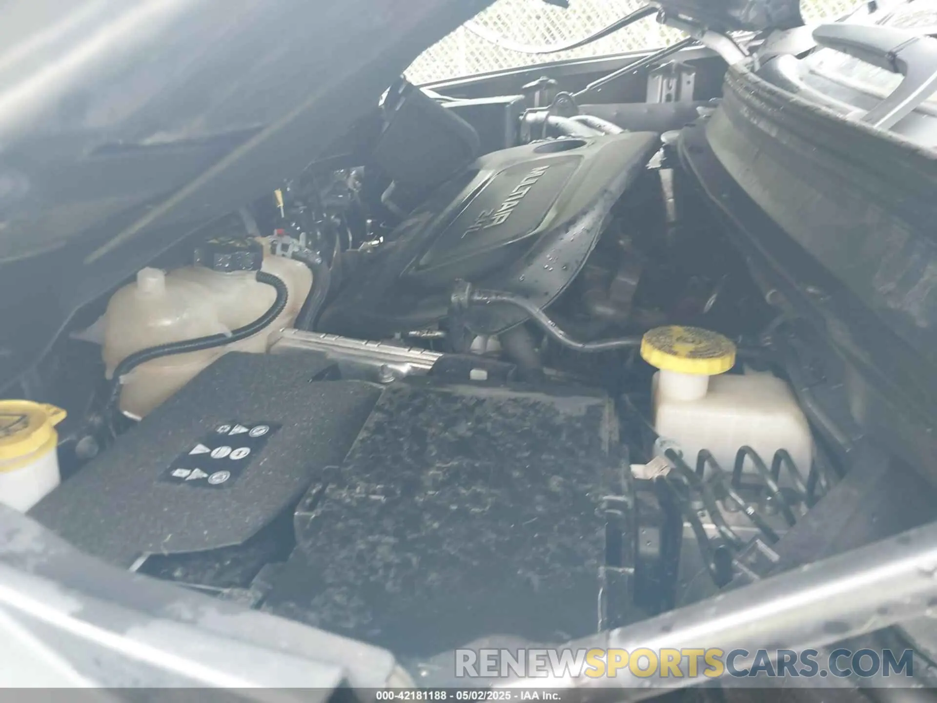 10 Photograph of a damaged car 1C4PJLDB8KD144495 JEEP CHEROKEE 2019