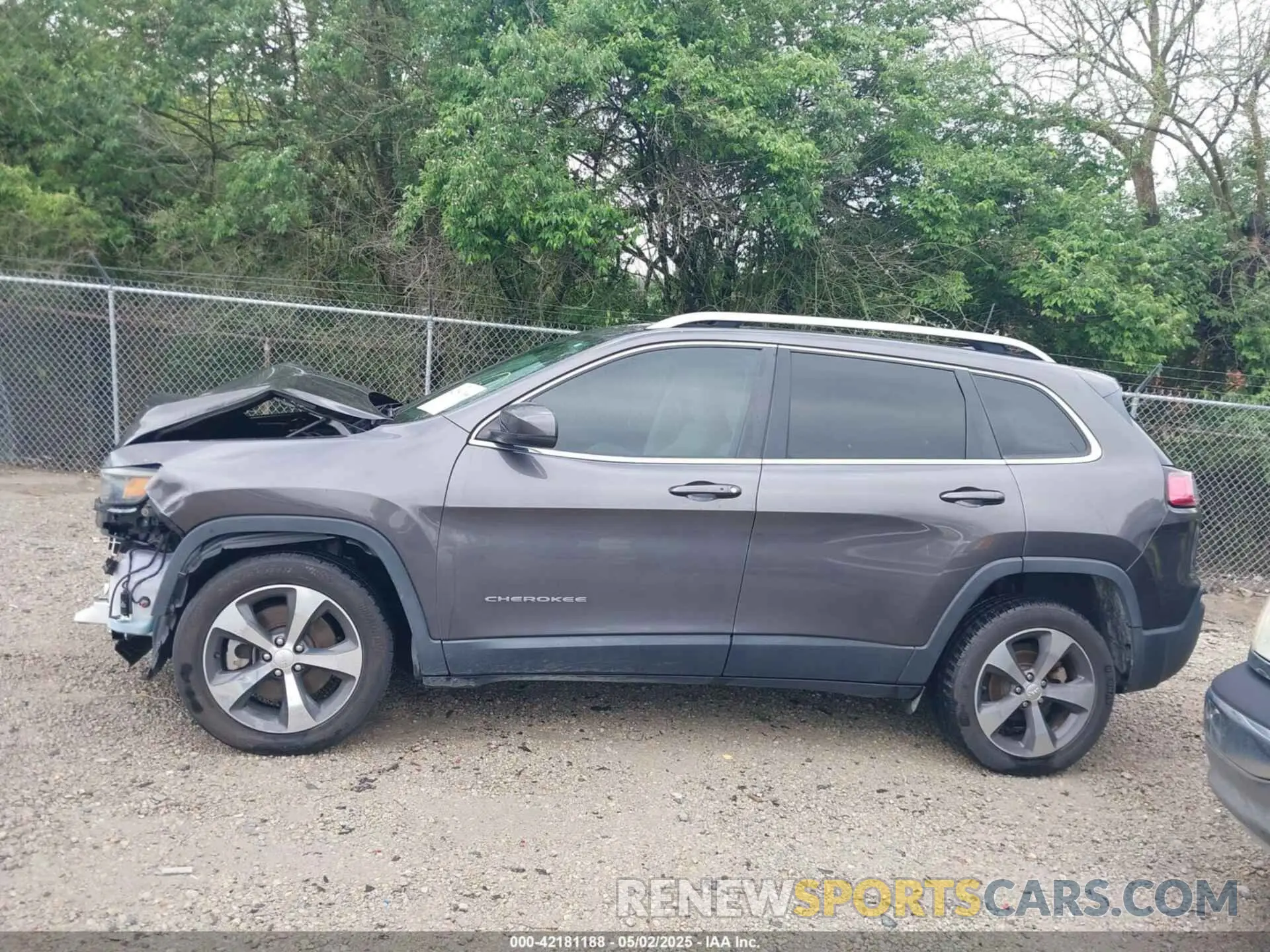 15 Photograph of a damaged car 1C4PJLDB8KD144495 JEEP CHEROKEE 2019