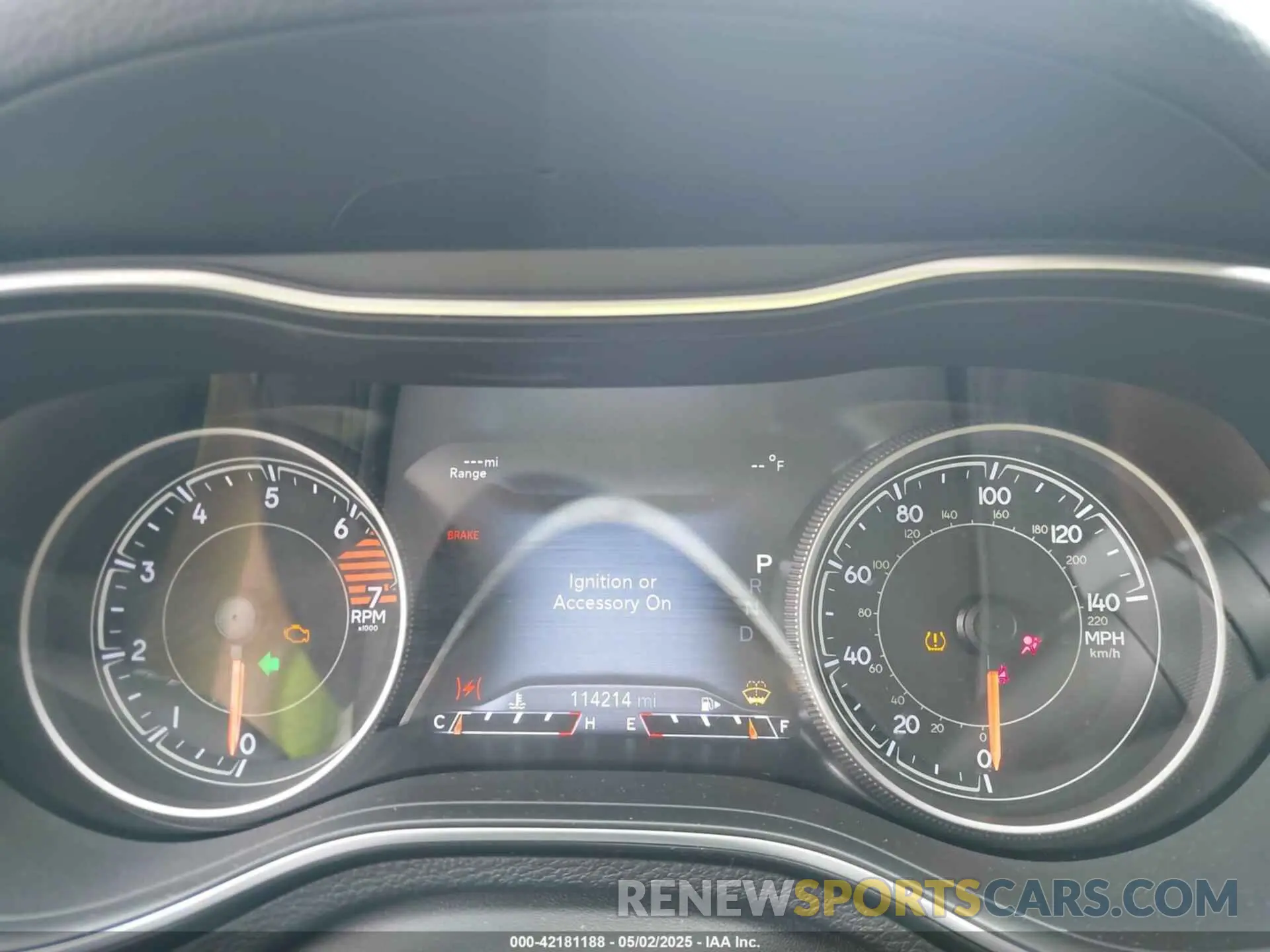 7 Photograph of a damaged car 1C4PJLDB8KD144495 JEEP CHEROKEE 2019